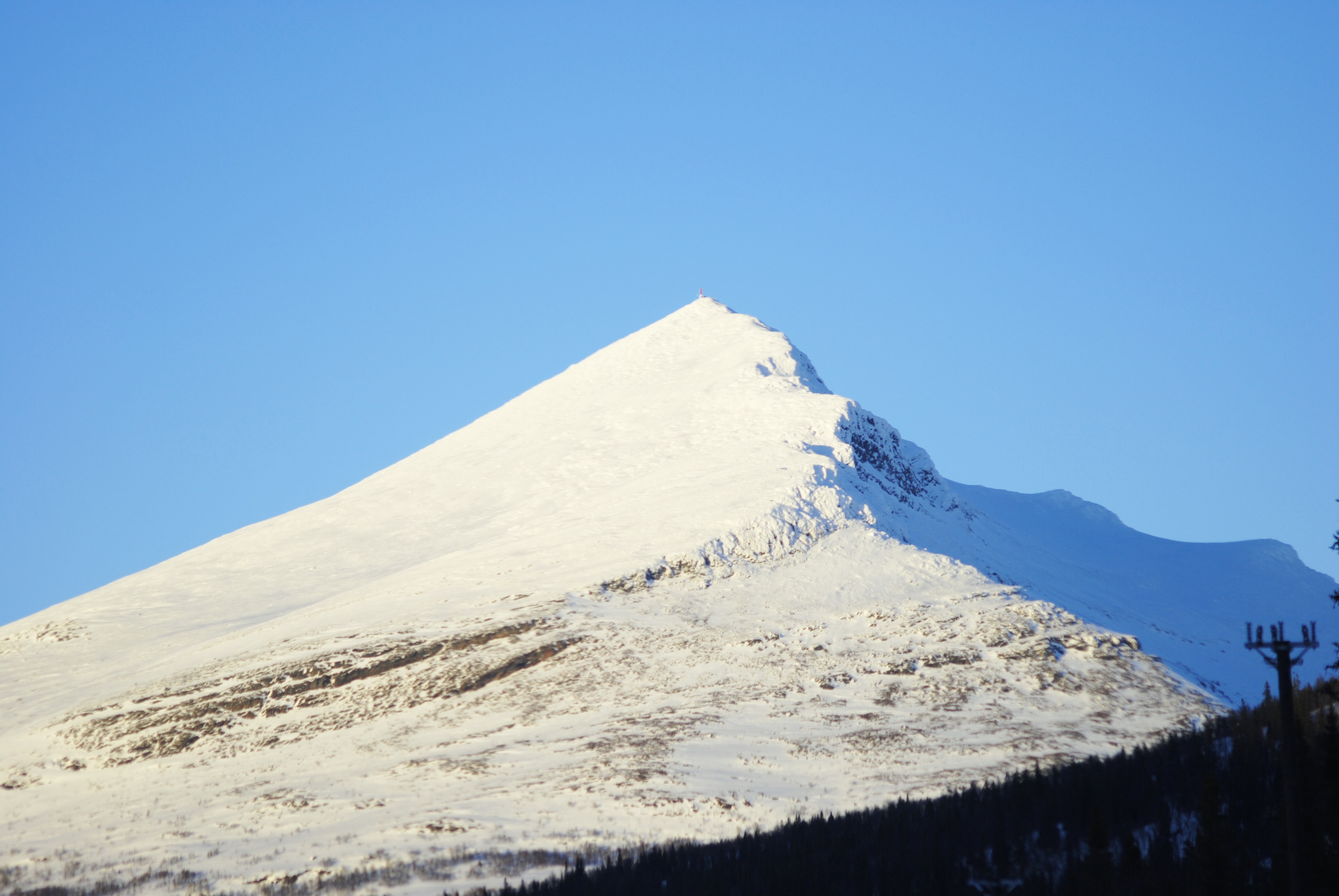 tranquil scene, non-urban scene, outdoors, landscape, day, landscapes, snowcapped mountain, aftonsol, 4K, clear sky, swedish mountains, environment, copy space, HD Wallpaper