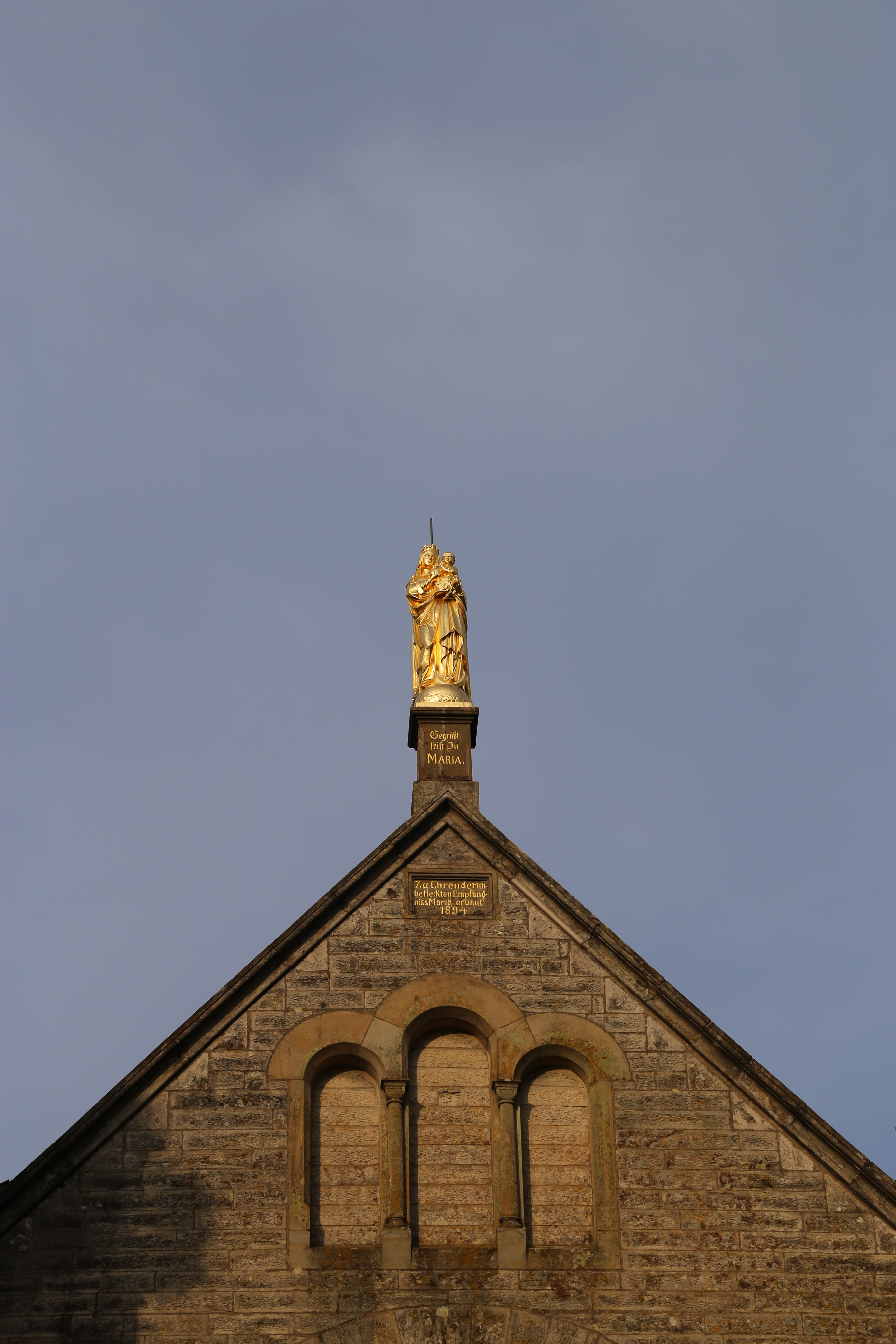 built structure, spire, the past, tower, sculpture, belief, low angle view, history, religion, christianity, 5K, no people, gold, statue, building, spirituality, Phone HD Wallpaper