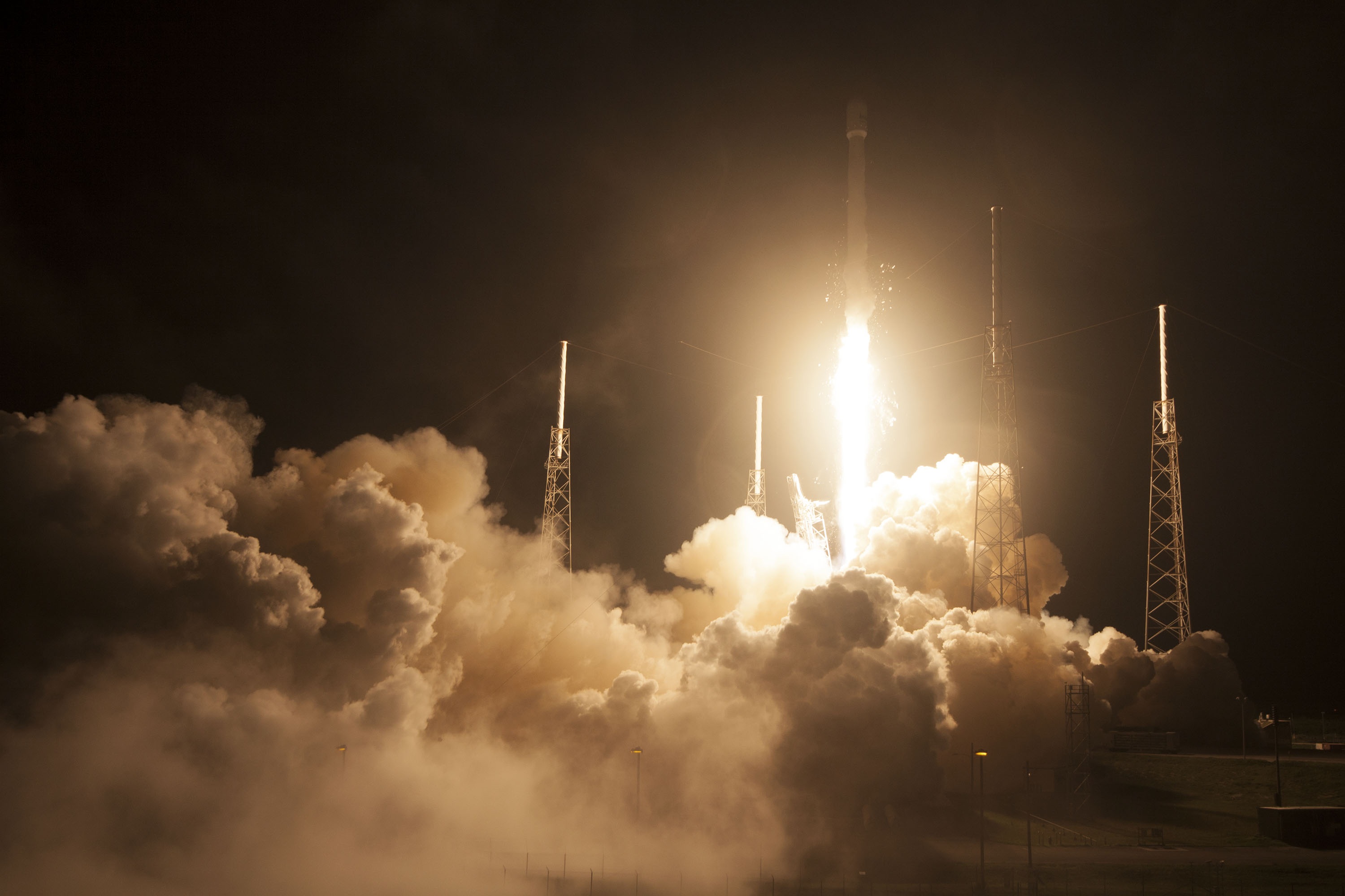 flying, outdoors, built structure, vehicle, 2K, launch pad, shuttle, cape canaveral, countdown, rocket engine, propulsion, architecture, spacex, rocket launch, HD Wallpaper
