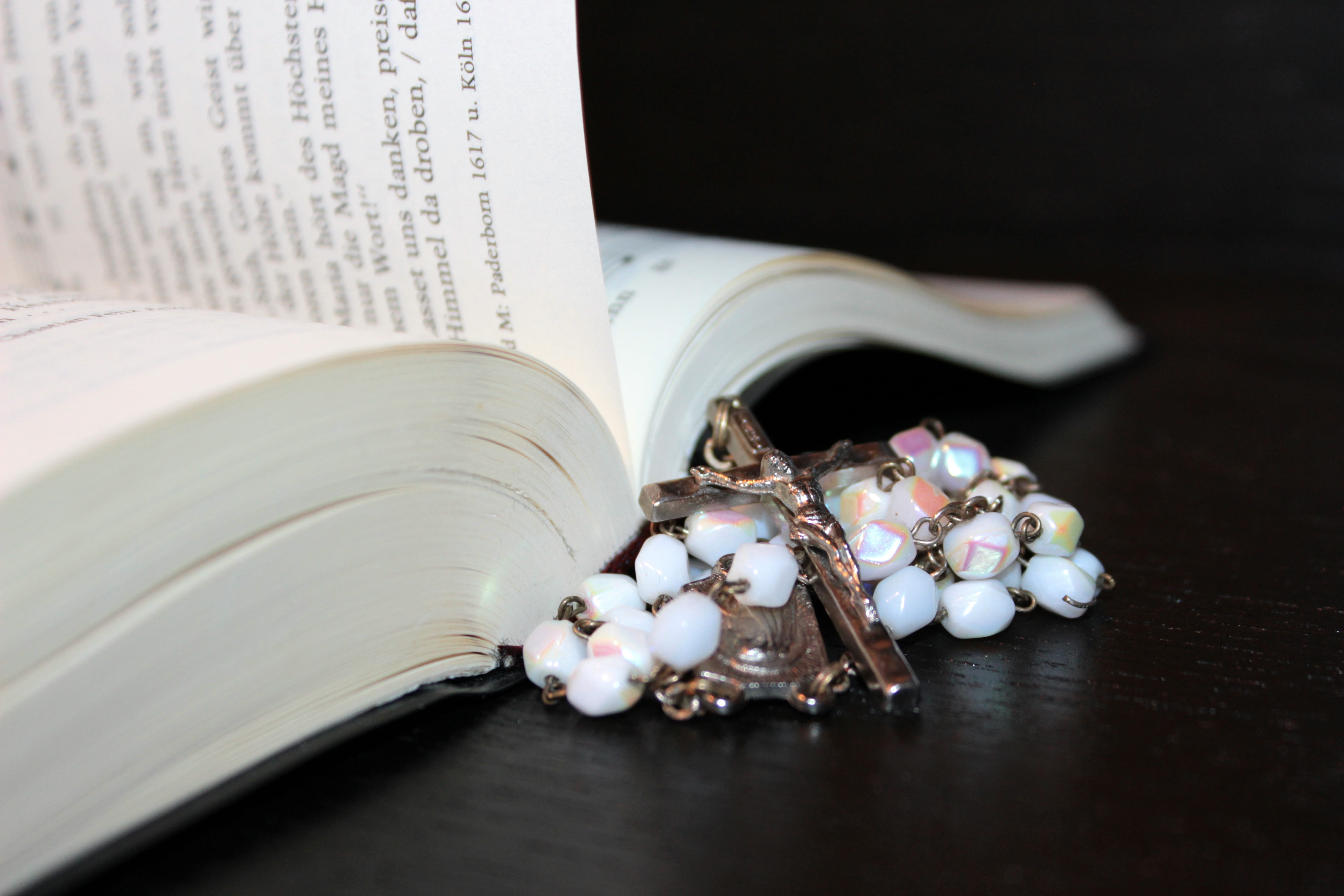hope, selective focus, pendant, studio shot, cross, christ, no people, open, necklace, black background, prayer book, luxury, prayer, mourning, hymnal, HD Wallpaper