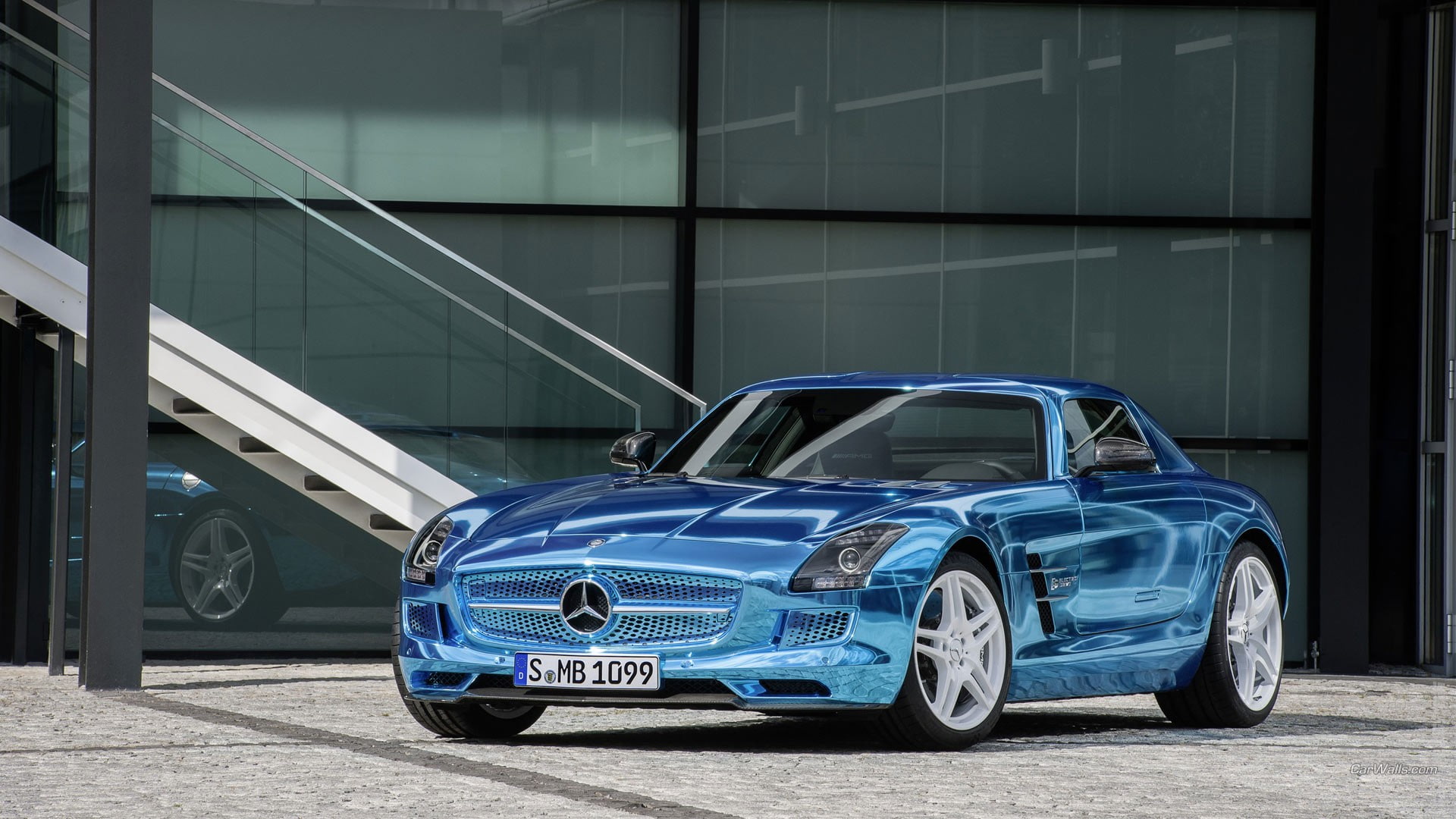 motor vehicle, no people, transportation, building exterior, day, blue, motion, garage, vintage car, wealth, Mercedes SLS, built structure, concrete, luxury, HD Wallpaper