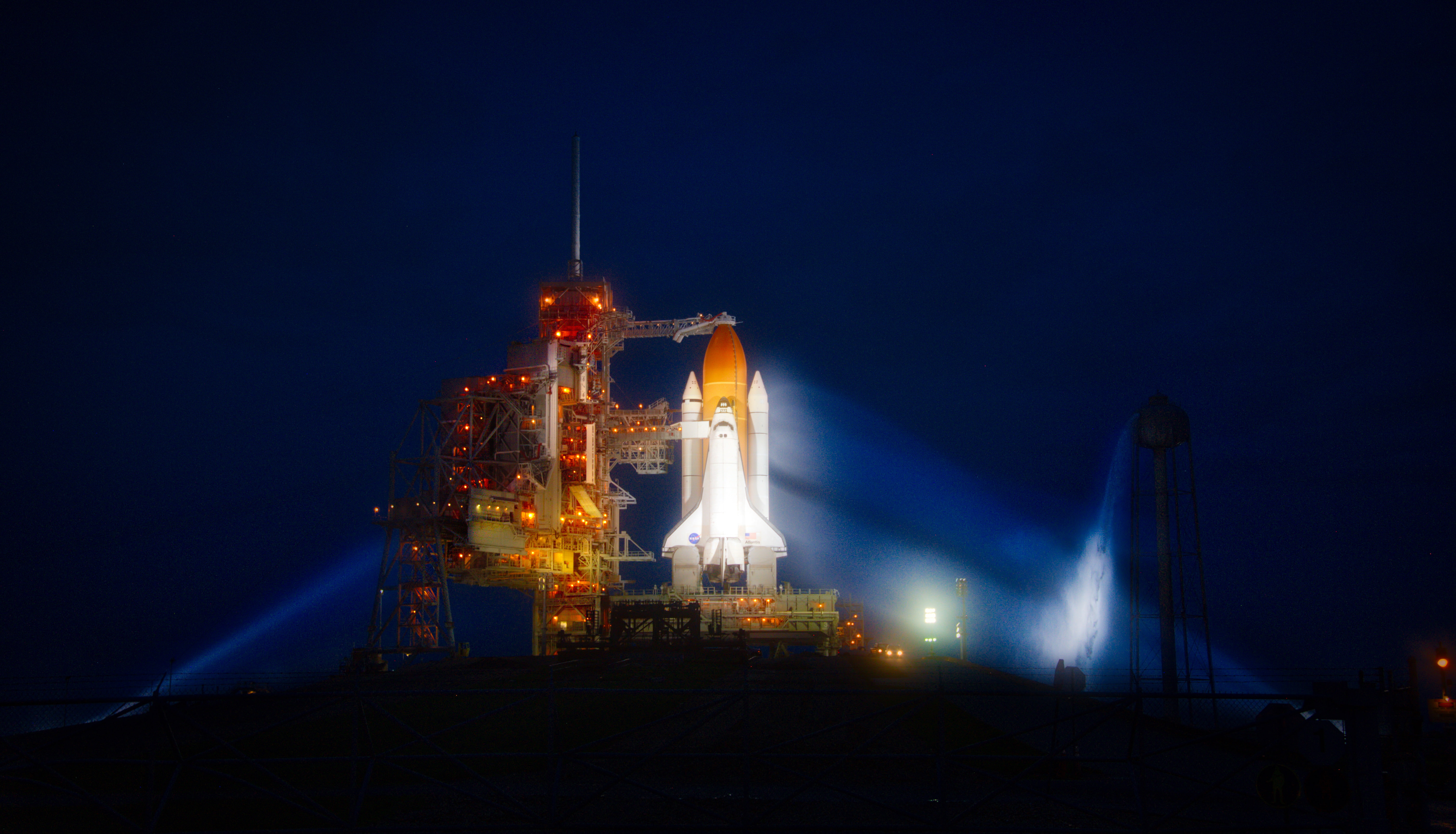 5K, HD, lift, time, 5K, white, orange, night, Florida, Kennedy Space Center, Space Shuttle, rocket, NASA, HD Wallpaper
