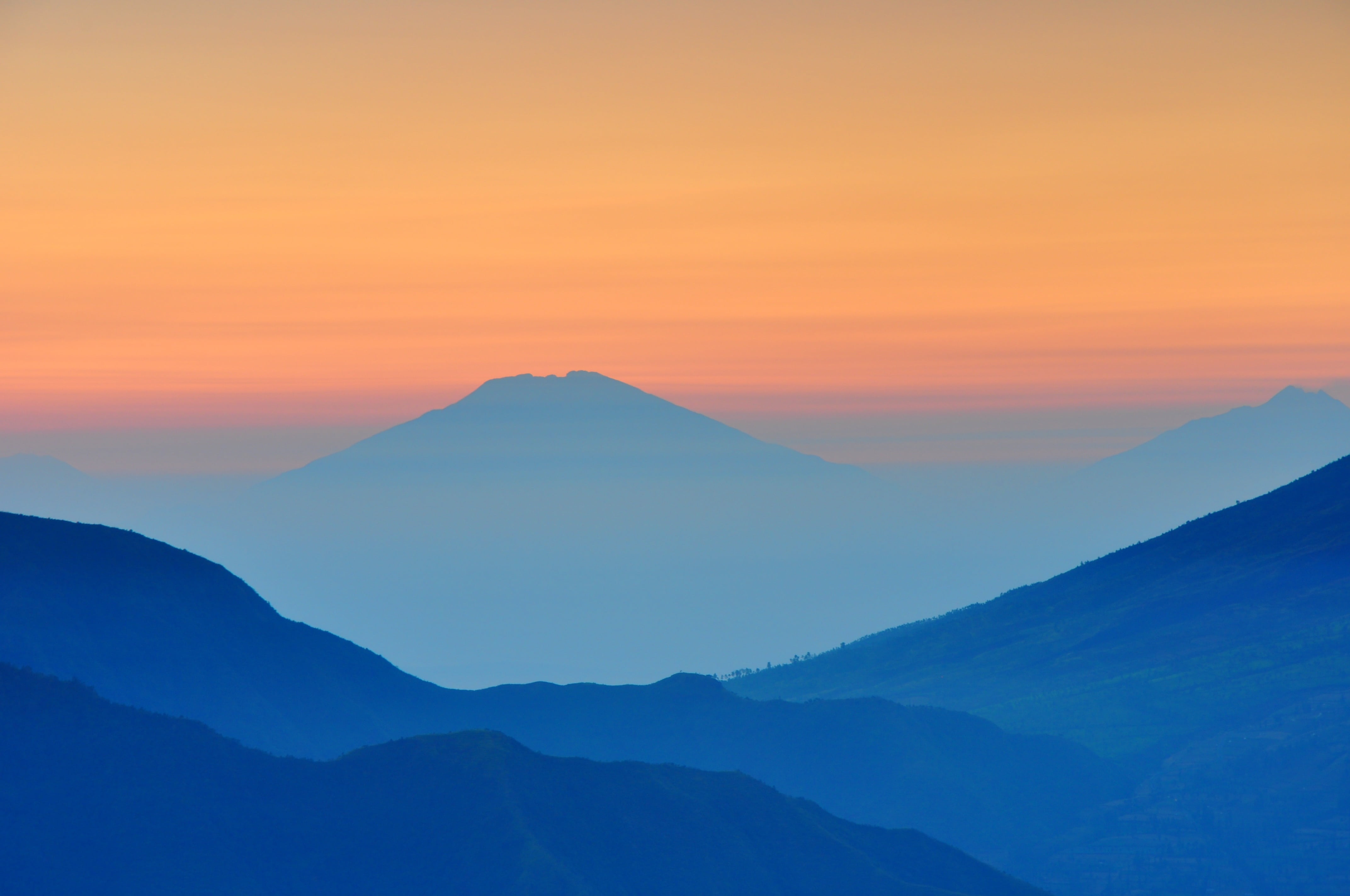 hour, scene, foggy, view, mountain, beauty in nature, scenics, sun, evening, golden, hazy, dawn, misty, sunrise, mountain peak, atmospheric, mountain ridge, HD Wallpaper