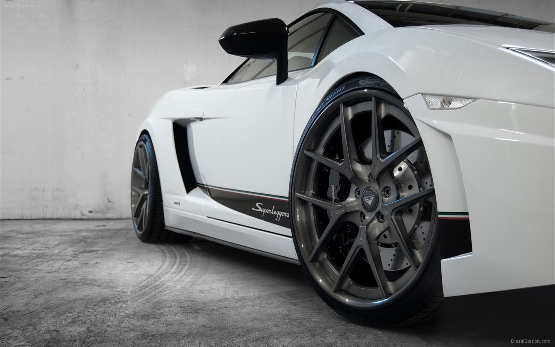 day, luxury, mode of transportation, parking, 1080P, Lamborghini, tire, close-up, black color, garage, wealth, land vehicle, wheel, motor vehicle, no people, HD Wallpaper