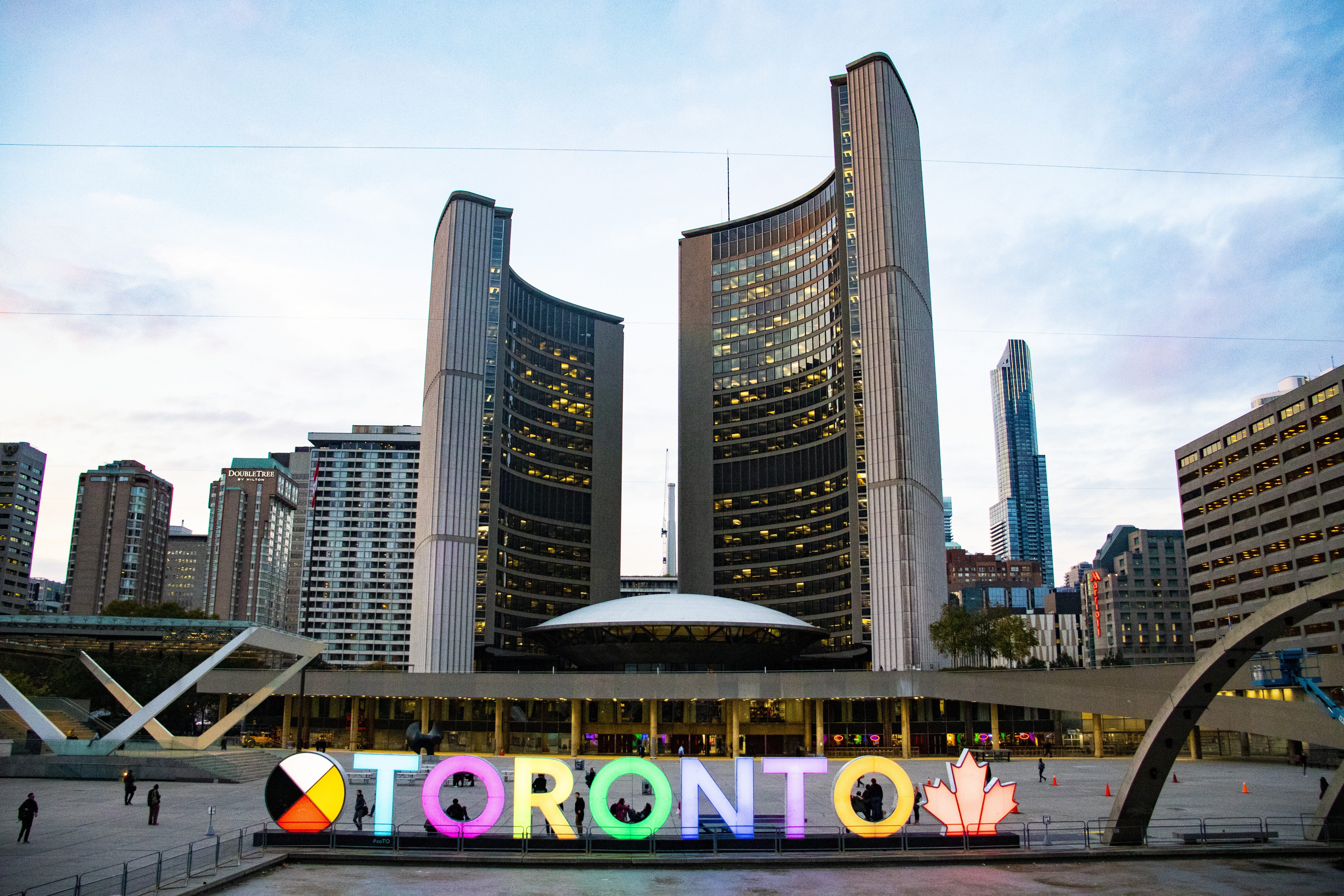 cloud - sky, nature, skyline, built structure, graffiti, tourism, building exterior, outdoors, toronto, city, structure, travel, day, office, no people, HD Wallpaper