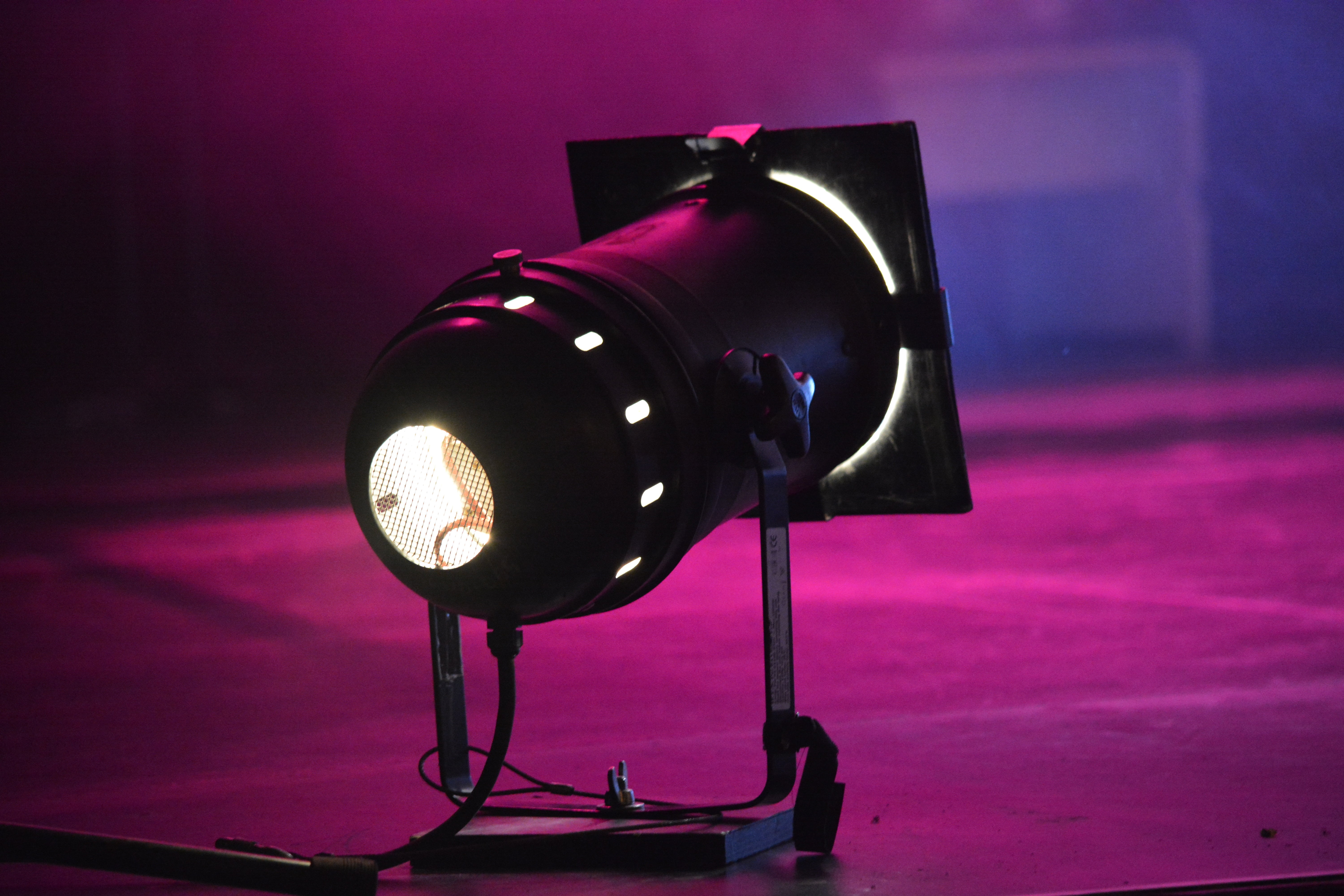 musical instrument, microphone, kampnagel, performance, purple, john cage, music, single object, close-up, arts culture and entertainment, spotlight, stage - performance space, HD Wallpaper