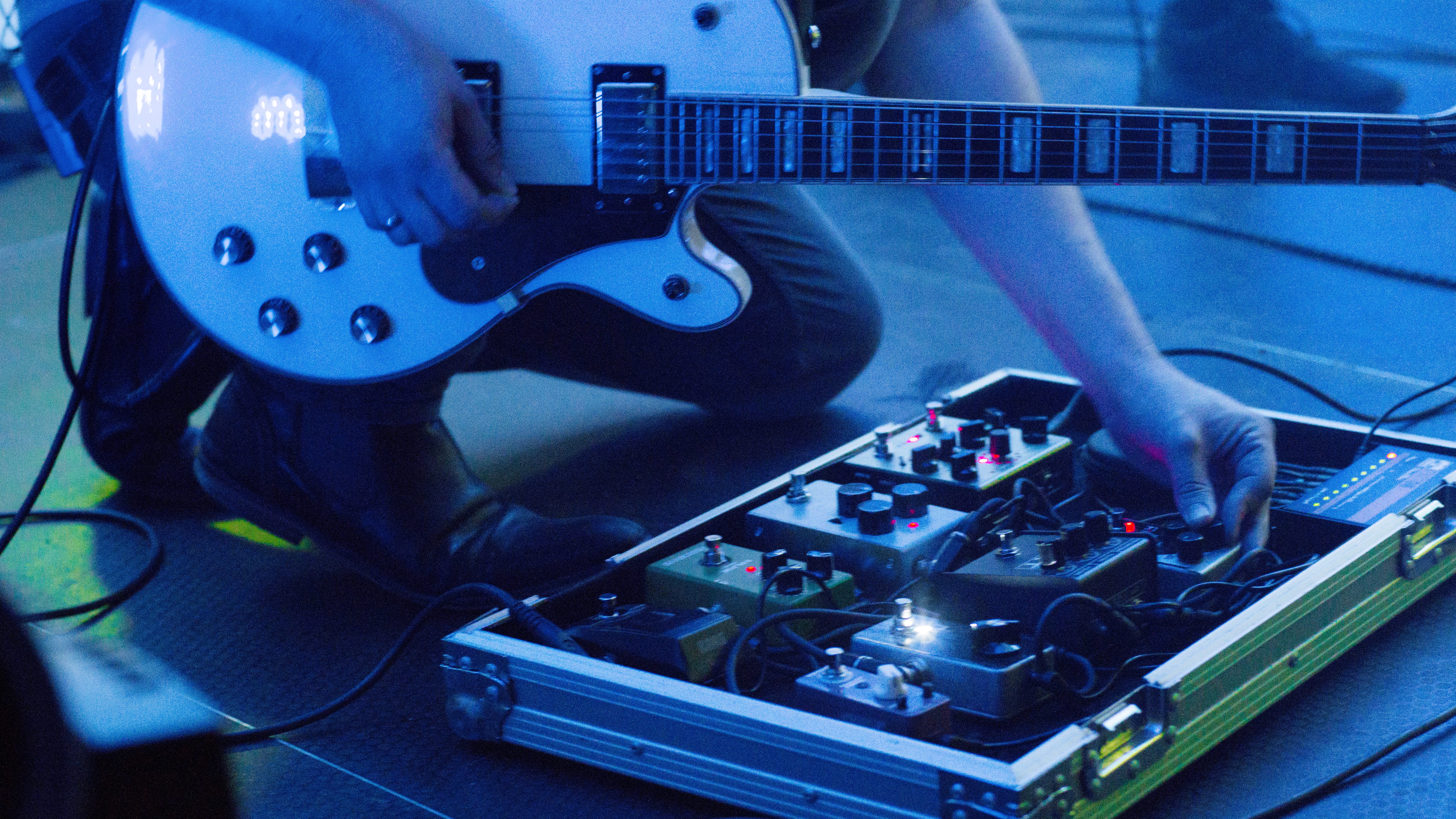 musical instrument, nightlife, electric guitar, rock music, band, effekt, pedalboard, string instrument, musical instrument string, livemusic, record, musical equipment, HD Wallpaper