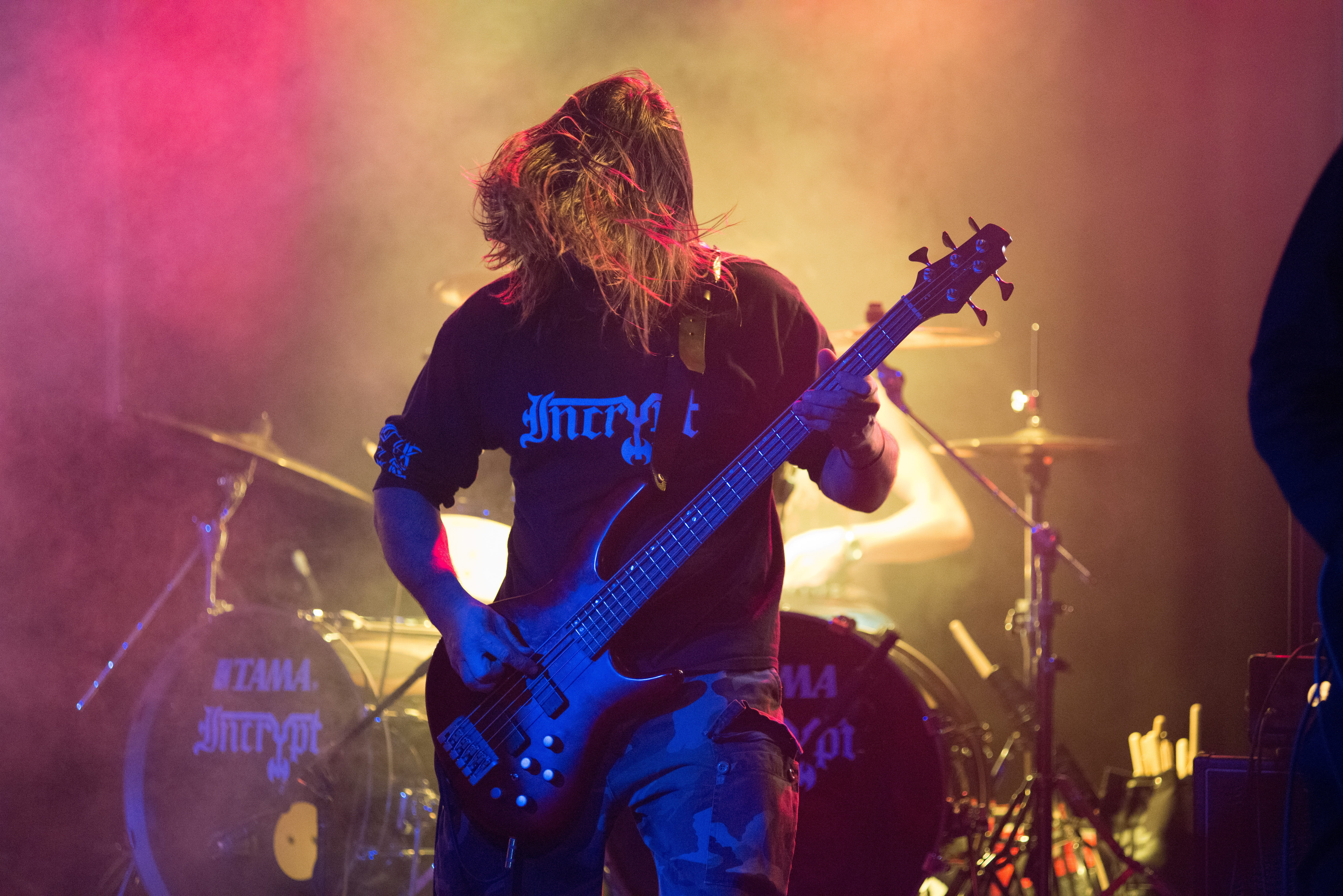 arts culture and entertainment, audio, stage, music business, music festival, guitar, music, man, instruments, black, stage light, musical instruments, HD Wallpaper