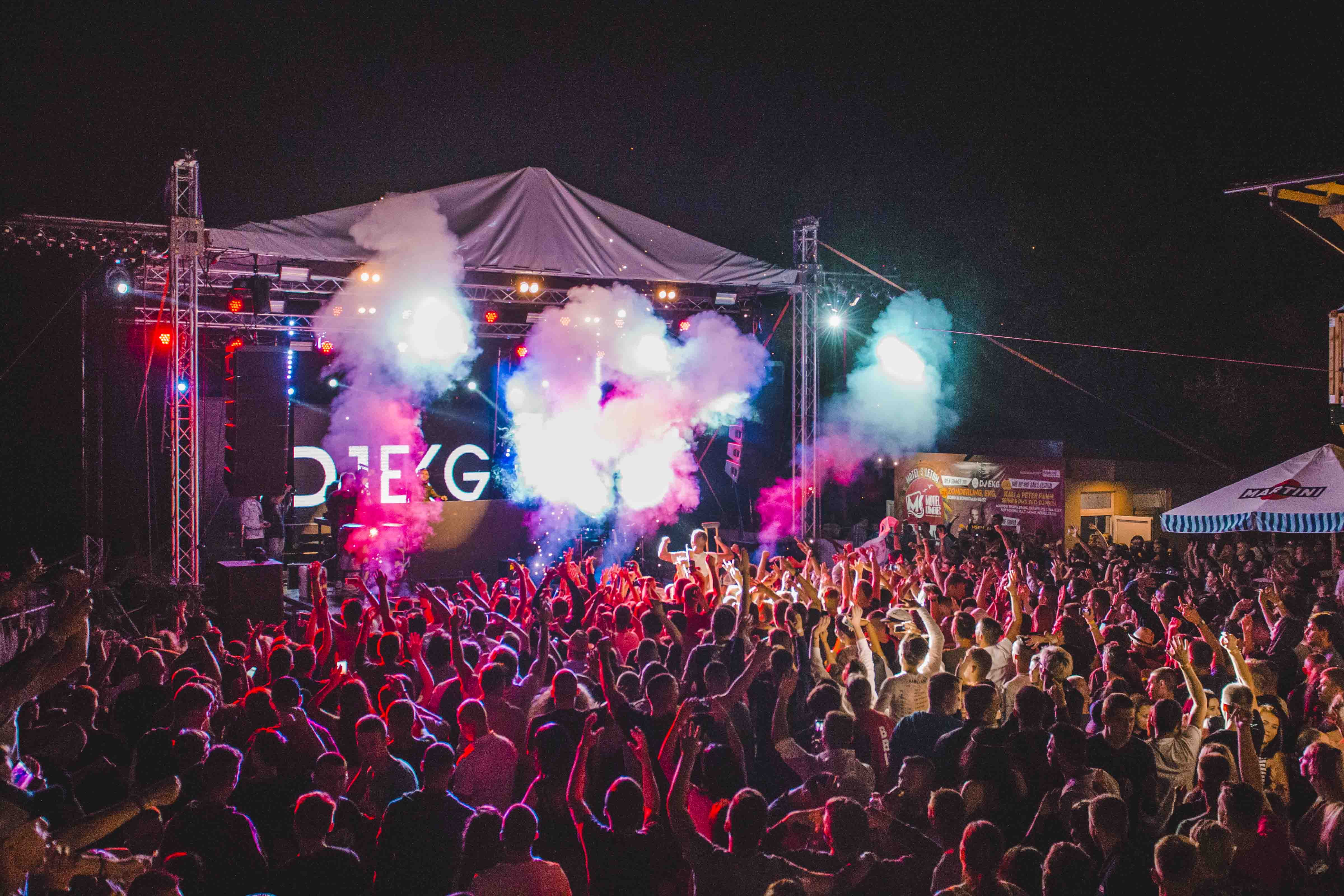 spectator, energy, rave, large group of people, men, watching, dj, nightlife, event, illuminated, slovakia, music festival, lights, real people, festival, HD Wallpaper