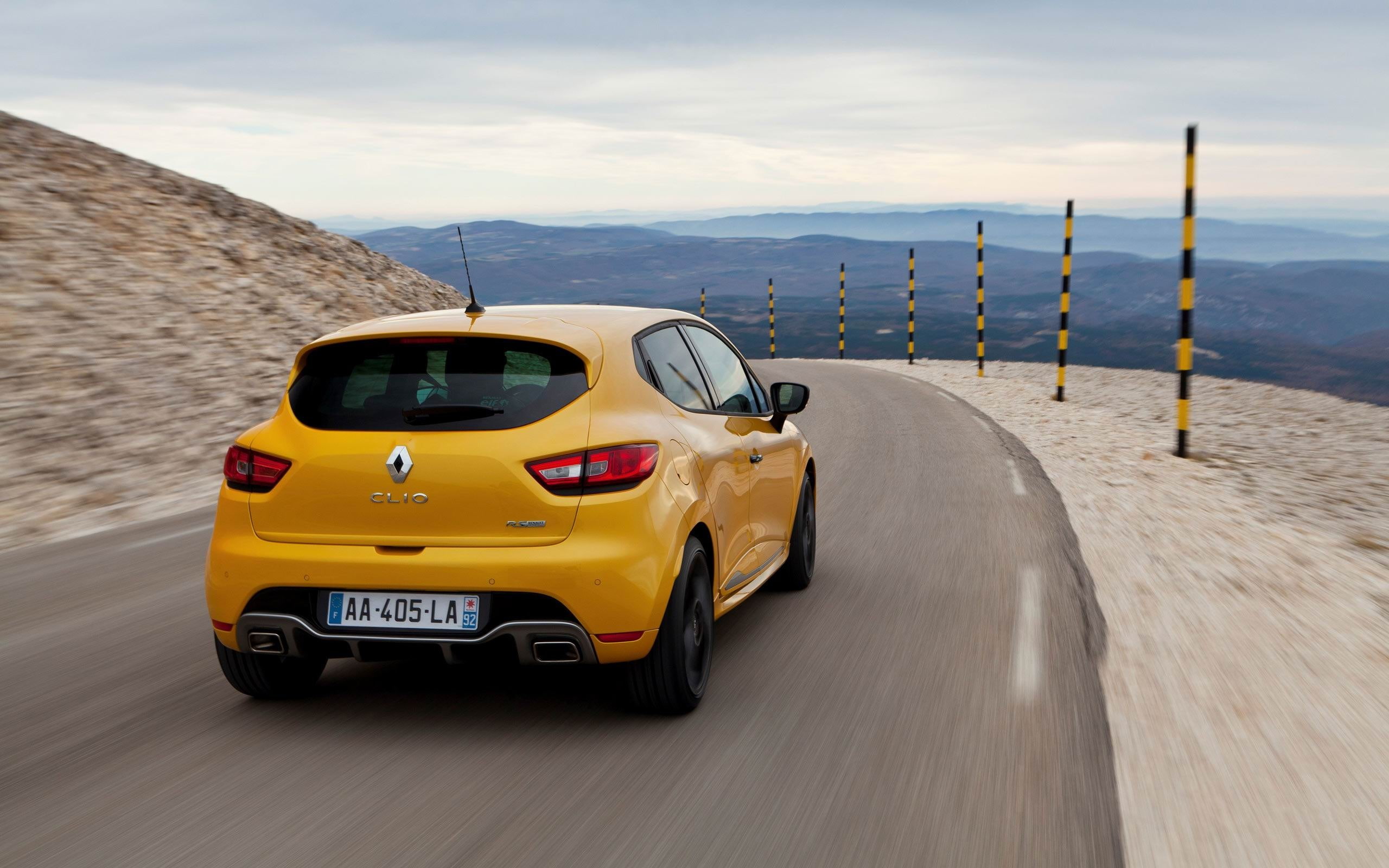 built structure, transportation, motion, wallp, architecture, 2K, door, car, nature, cloud - sky, sky, road, renault, motor vehicle, rs, travel, edc, yellow, HD Wallpaper