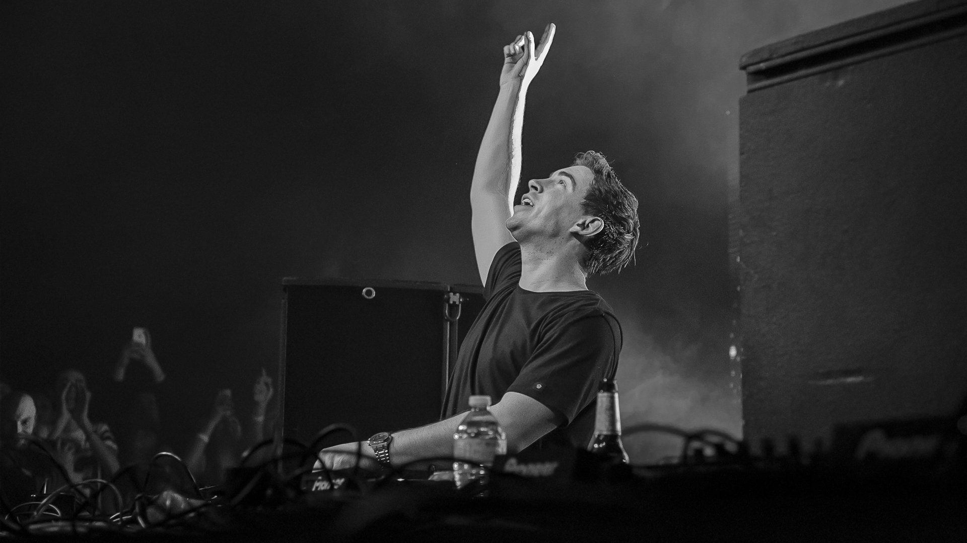 Hardwell, Monochrome, DJ, Music, Black and White, 1080P, Robbert van de Corput, HD Wallpaper