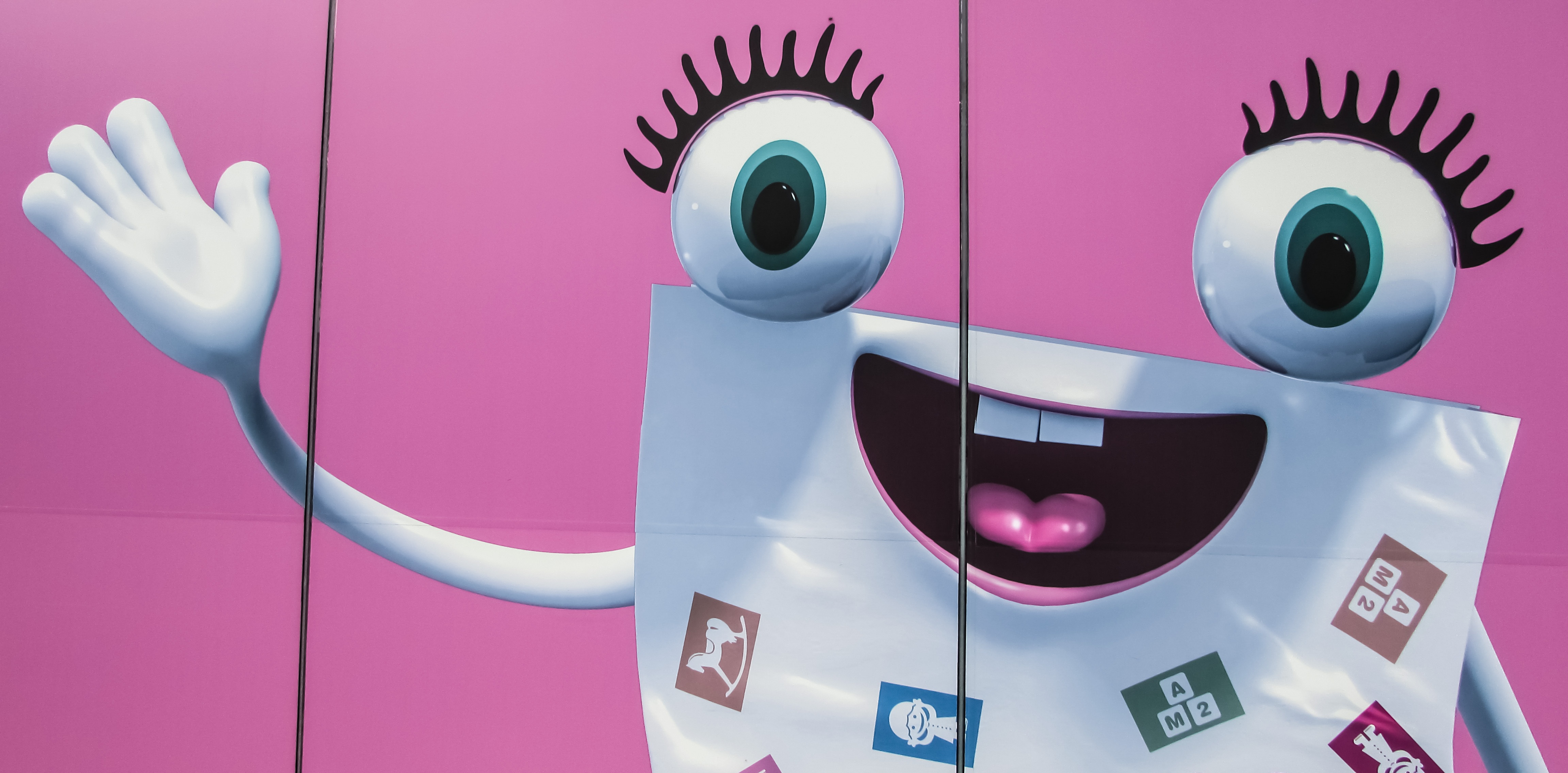 waving, healthcare and medicine, paper, close-up, megastore, 4K, toy store, white, blue, no people, illustration, pink color, technology, figure, communication, HD Wallpaper