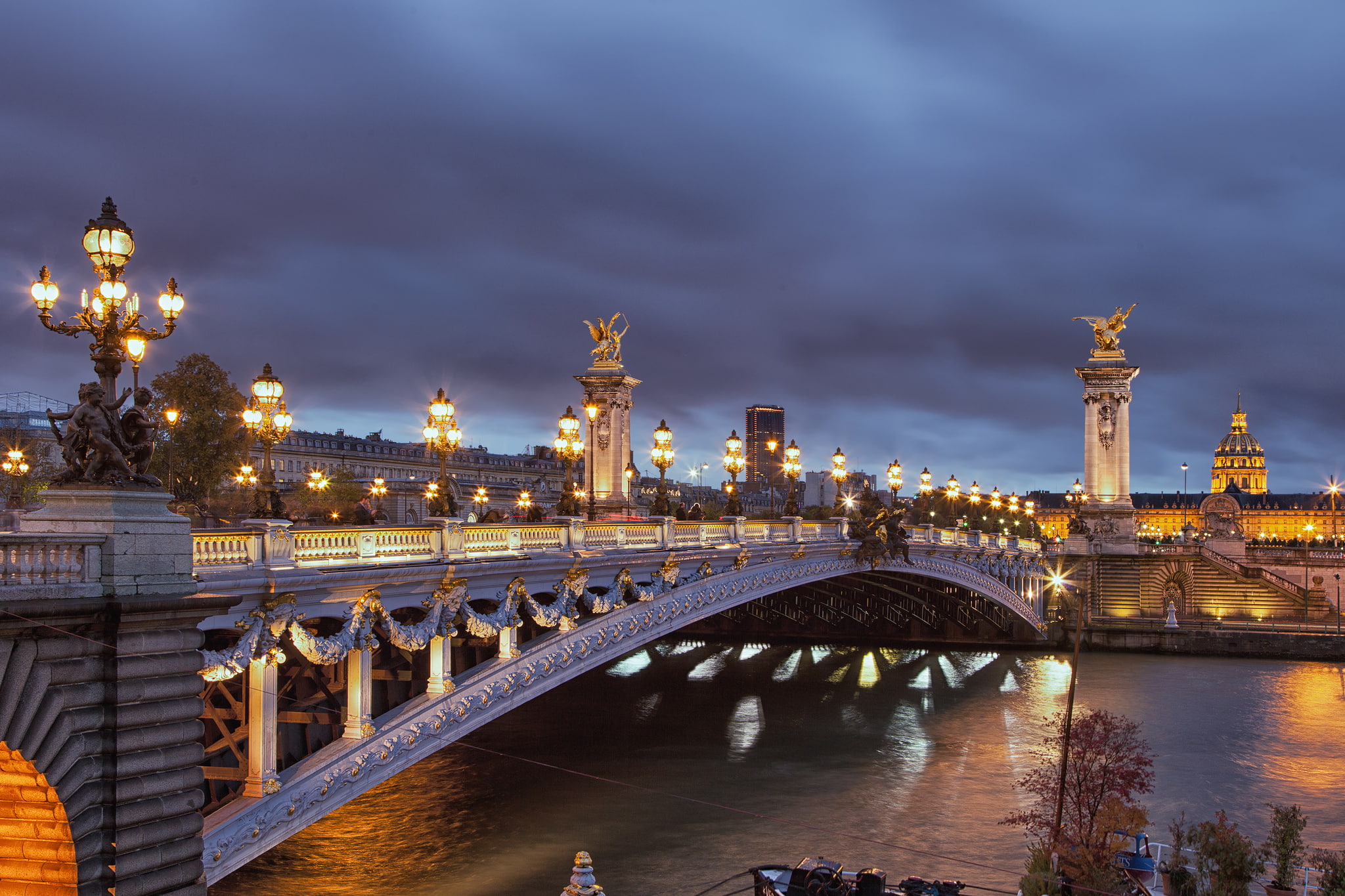 cultures, building Exterior, travel, reflection, romantic city, sky, urban Skyline, concrete, landscape, built Structure, capital Cities, dusk, black, His River, HD Wallpaper