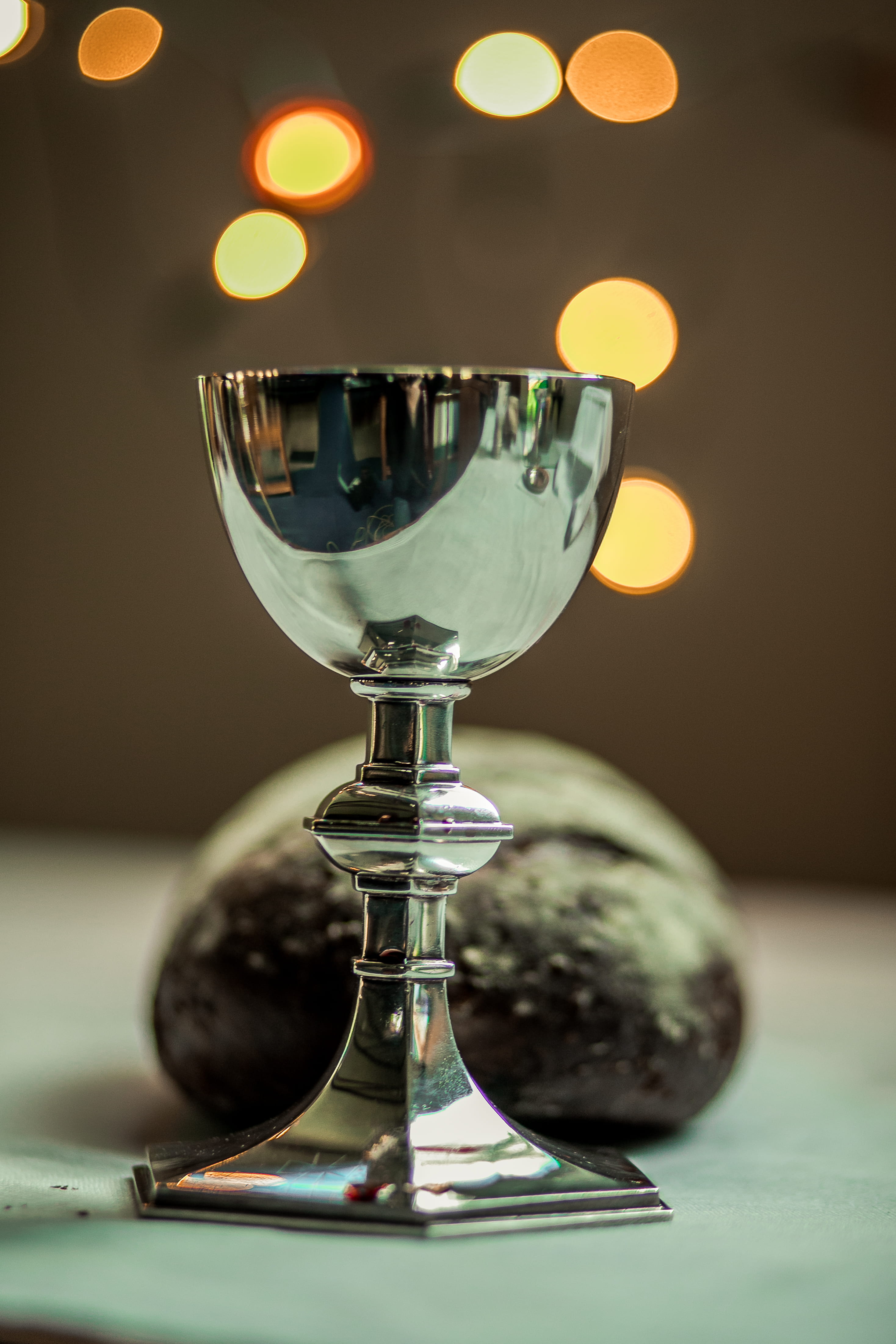 close-up, glass, drink, worship, sacrament, challis, transparent, selective focus, wine, glass - material, no people, alcohol, food and drink, indoors, Phone HD Wallpaper