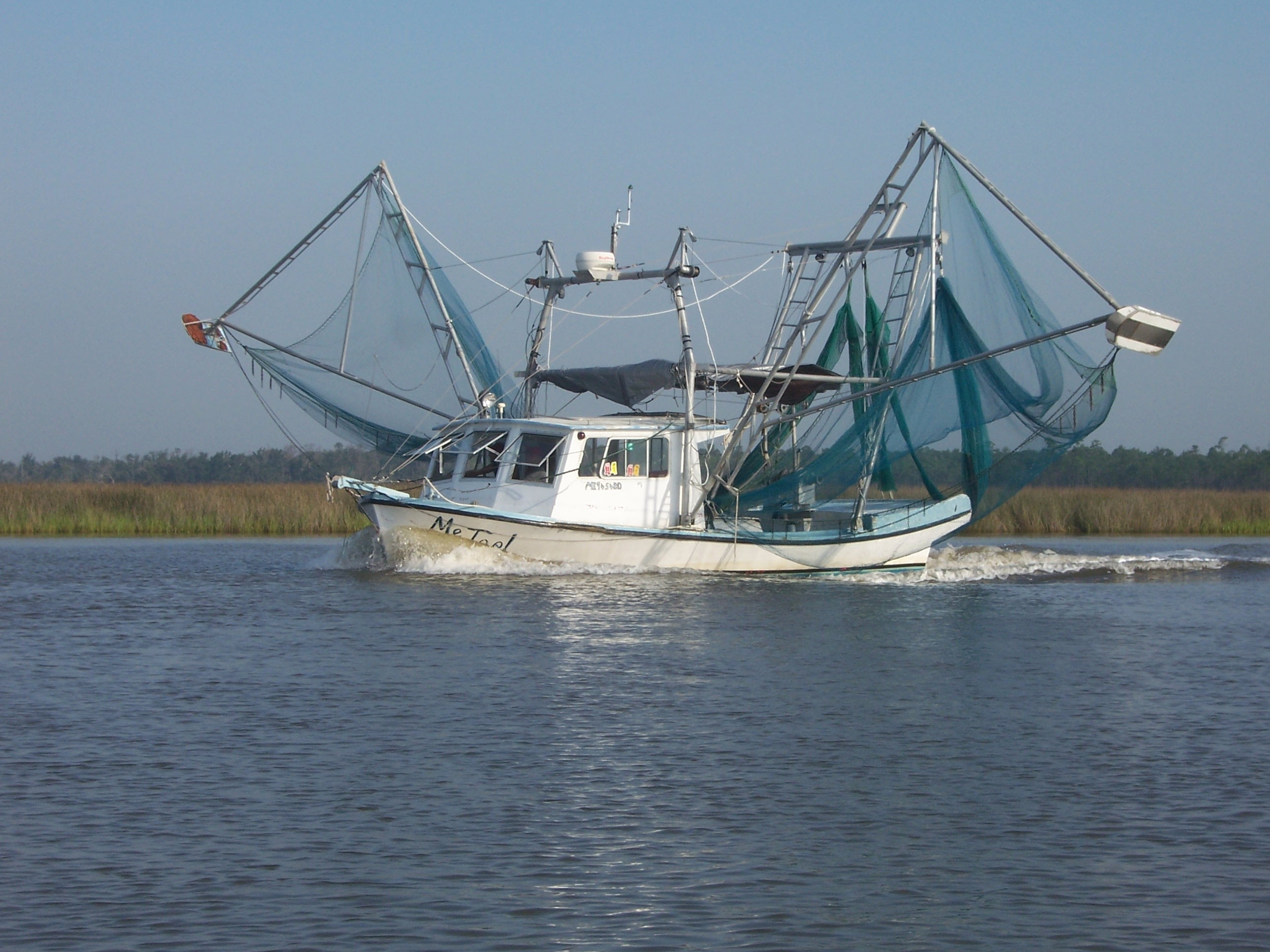 mode of transportation, travel, no people, pole, 2K, mast, sailing, shrimp boat, day, water, sea, outdoors, luxury, transportation, tranquility, sky, mississippi, HD Wallpaper