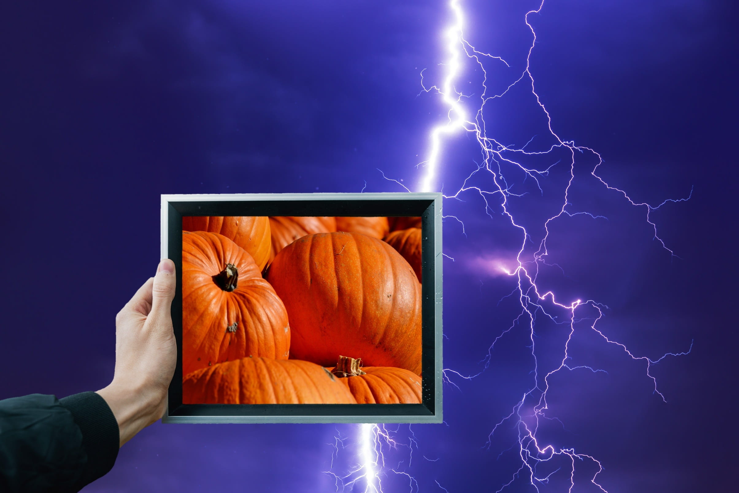 picture frame, nature, outdoors, sky, force of nature, flash of lightning, weird, beauty in nature, storm, communication, large, halloween, choose, lightning weft, HD Wallpaper
