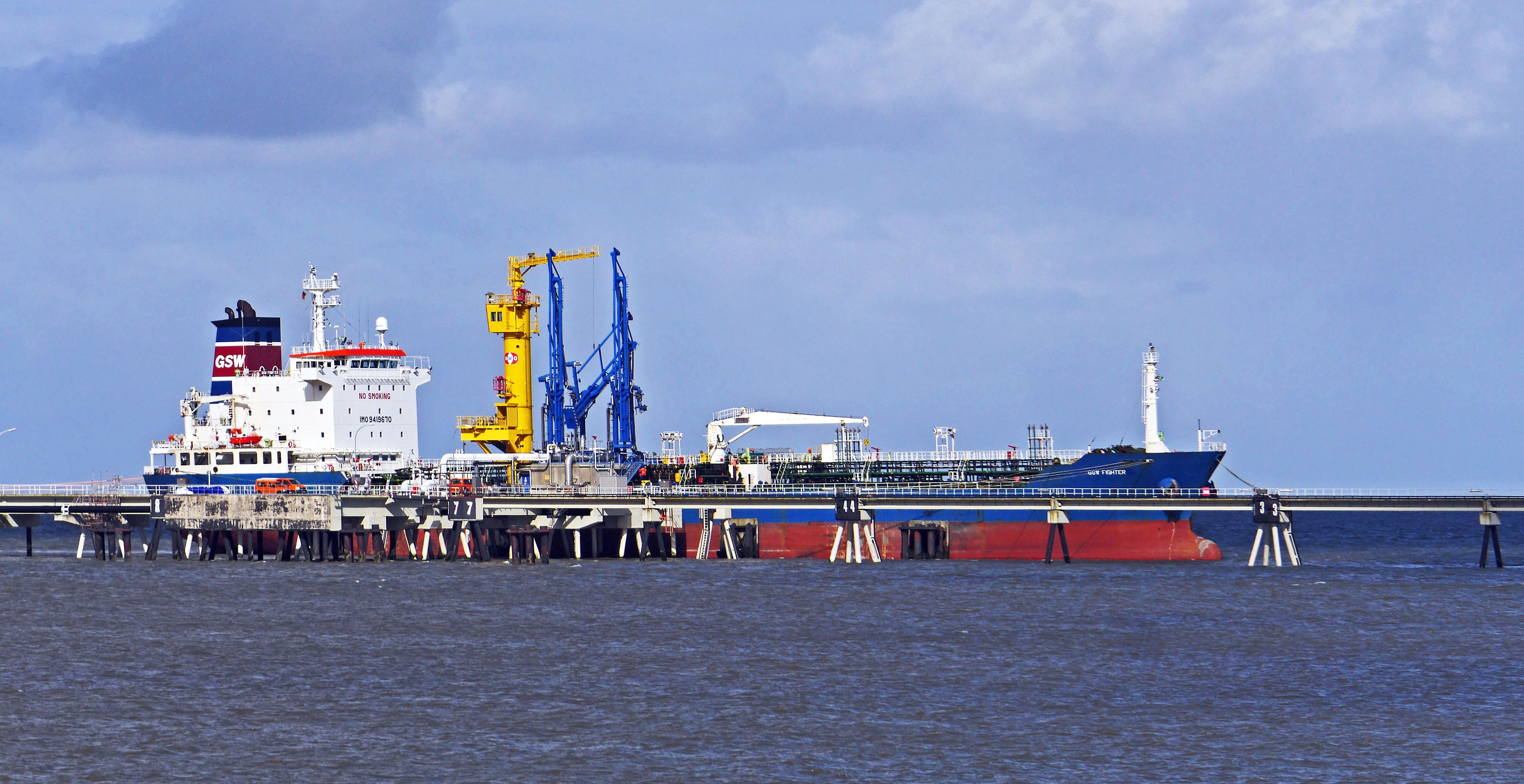 industry, crane, business, north sea, blue, nature, building exterior, transportation, wilhelmshaven, industrial plant, oil port, the outer port, no people, HD Wallpaper
