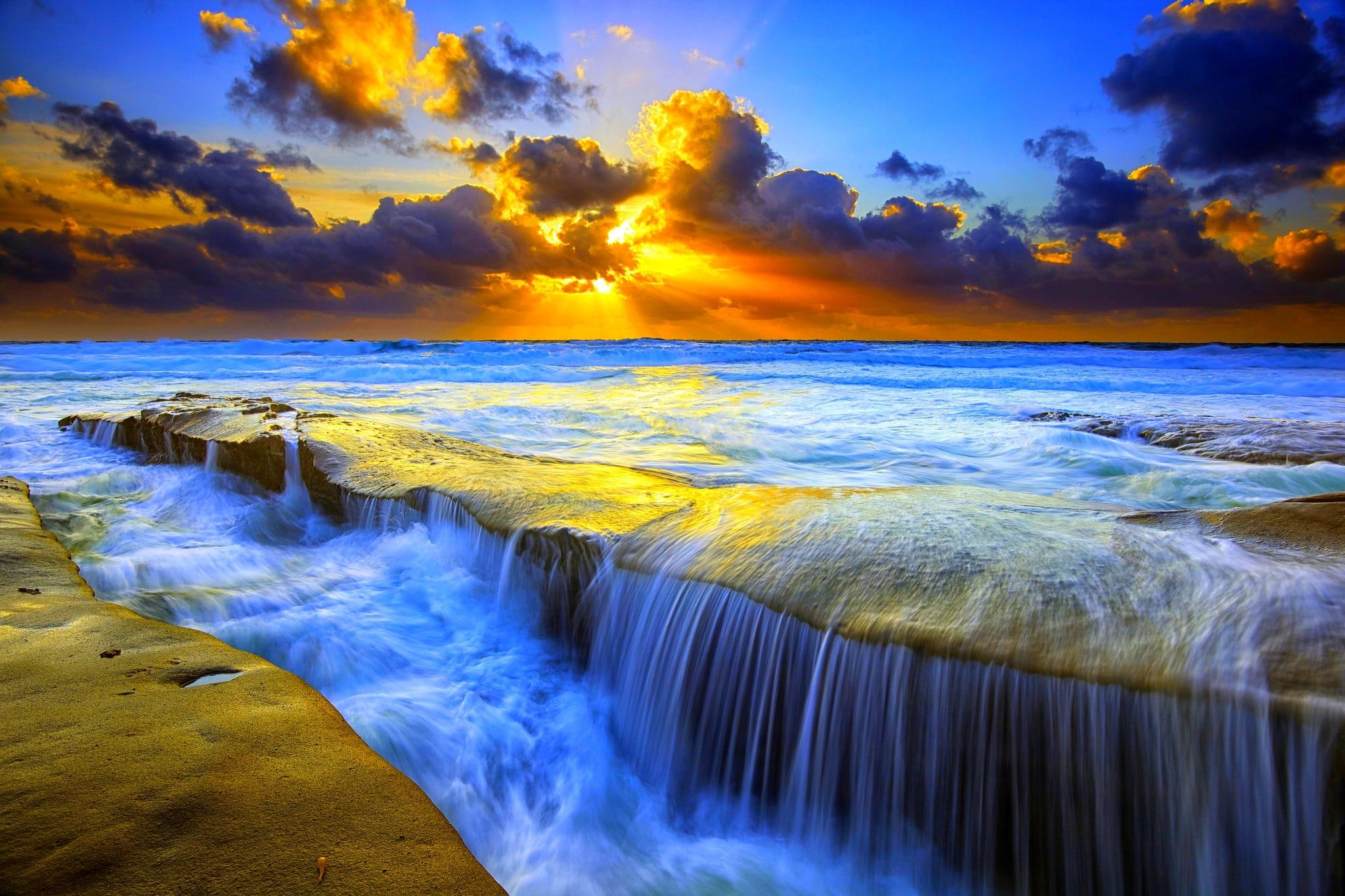 dark, flow, 1080P, nature and landscapes, water, cloudy, rays, rocks, body, skies, painting, tide, streams, clouds, HD Wallpaper