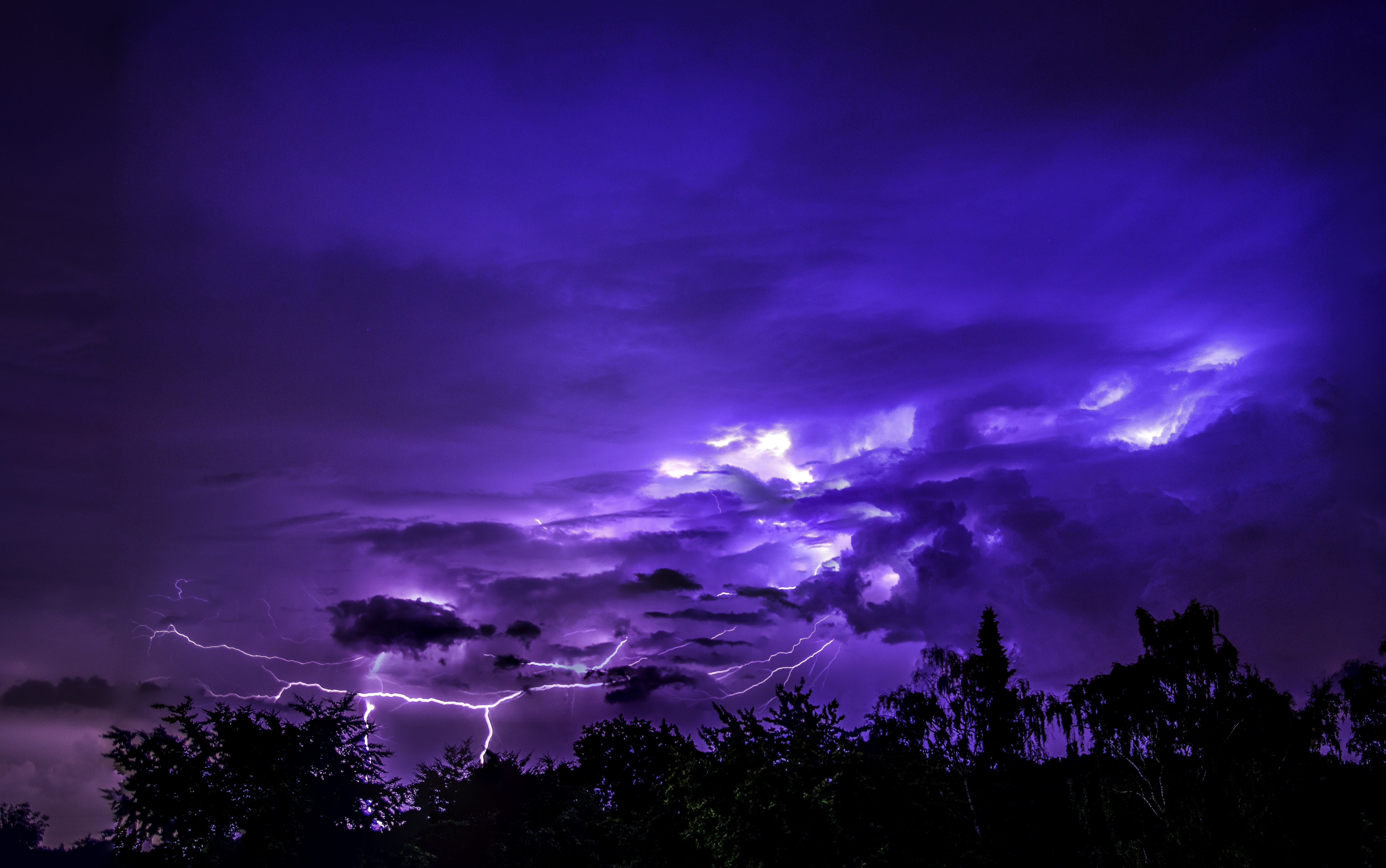force of nature, power in nature, mood, tree, flashes, scenics - nature, cloud - sky, 5K, dramatic, thunder, dramatic sky, mystical, cloudburst, tranquil scene, HD Wallpaper