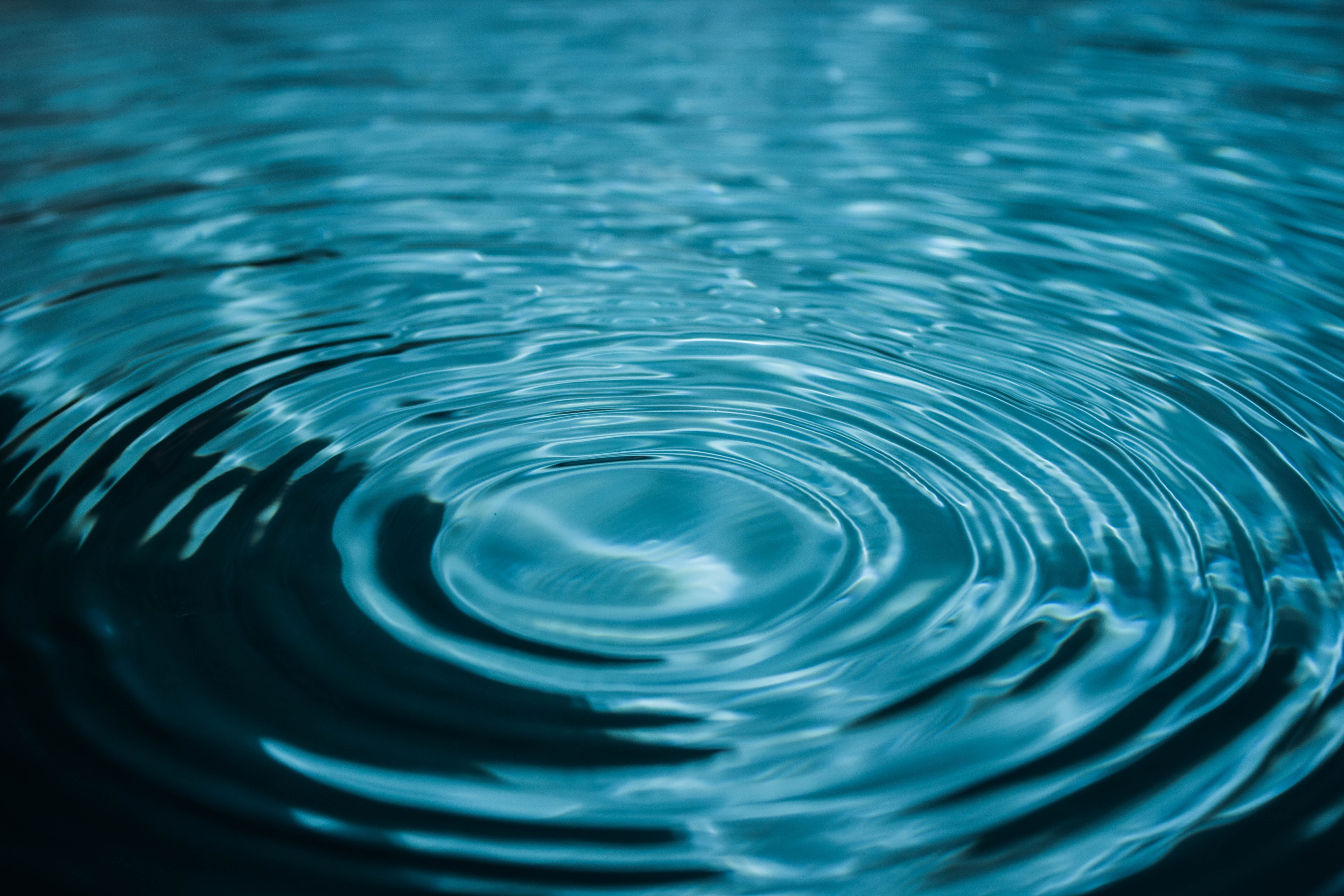 water Surface, transparent, close-up, body, backgrounds, wave Pattern, shiny, shape, outdoors, abstract, lake, reflection, pattern, circles, tranquility, HD Wallpaper
