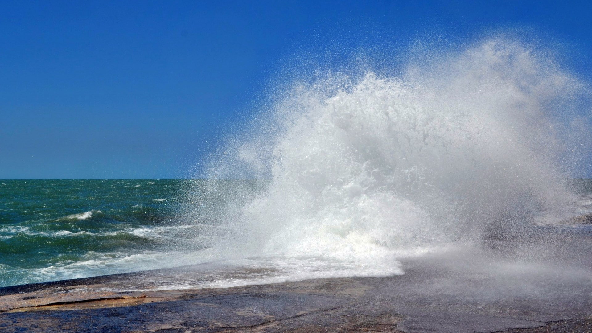 land, day, horizon over water, images backgrounds nature 1920x1080, water, power, motion, force, no people, beach, wave, beauty in nature, sky, 1080P, HD Wallpaper