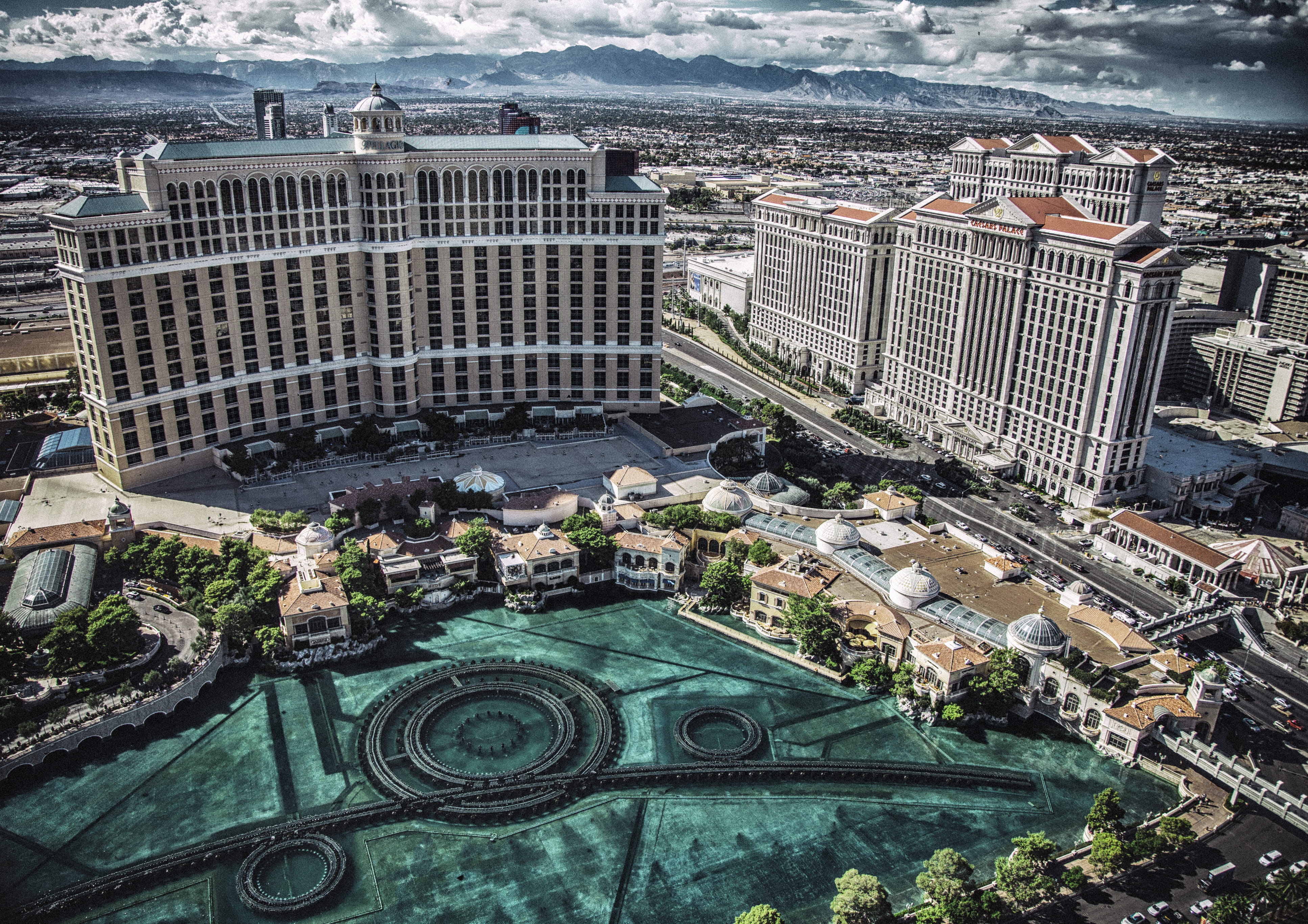 aerial view, fountain, cityscape, united states, luxury, clouds, travel destinations, caesar, mountain, birdseye, architecture, bulding, nature, las vegas, HD Wallpaper