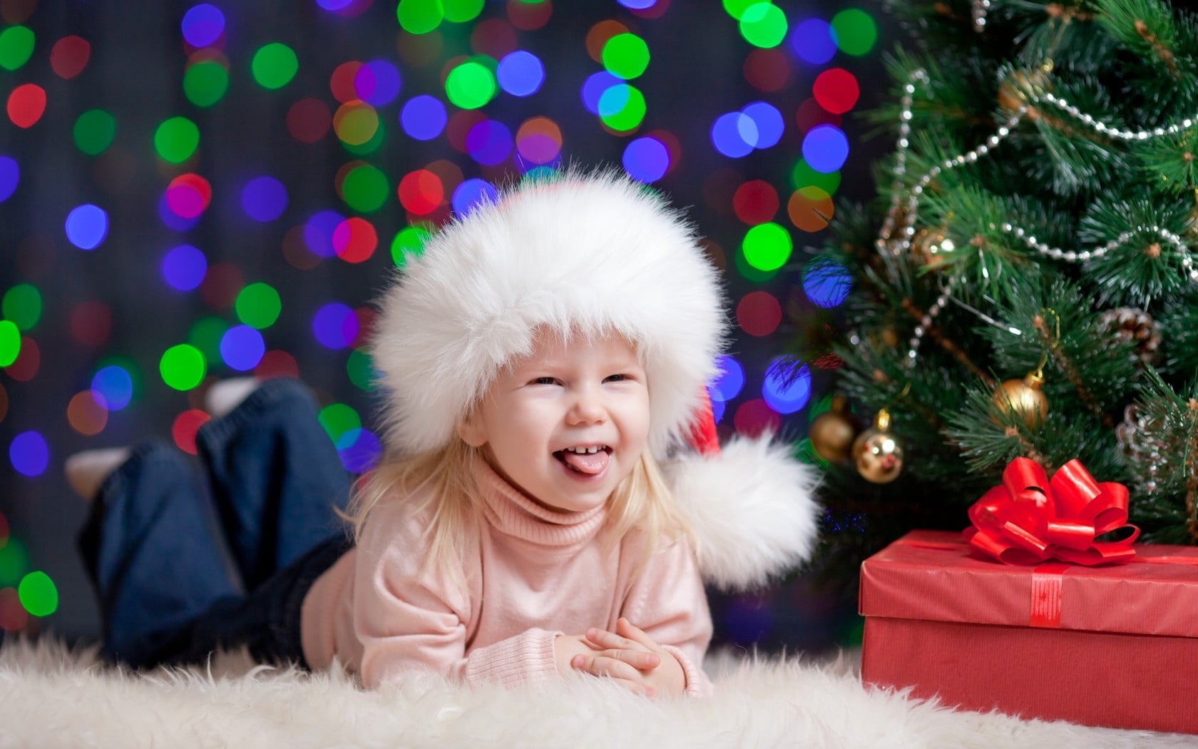 lifestyles, december, mouth open, 720P, fun, illuminated, joy, beauty, jeans, christmas Ornament, holding, emotion, decoration, females, santa Claus, s, HD Wallpaper