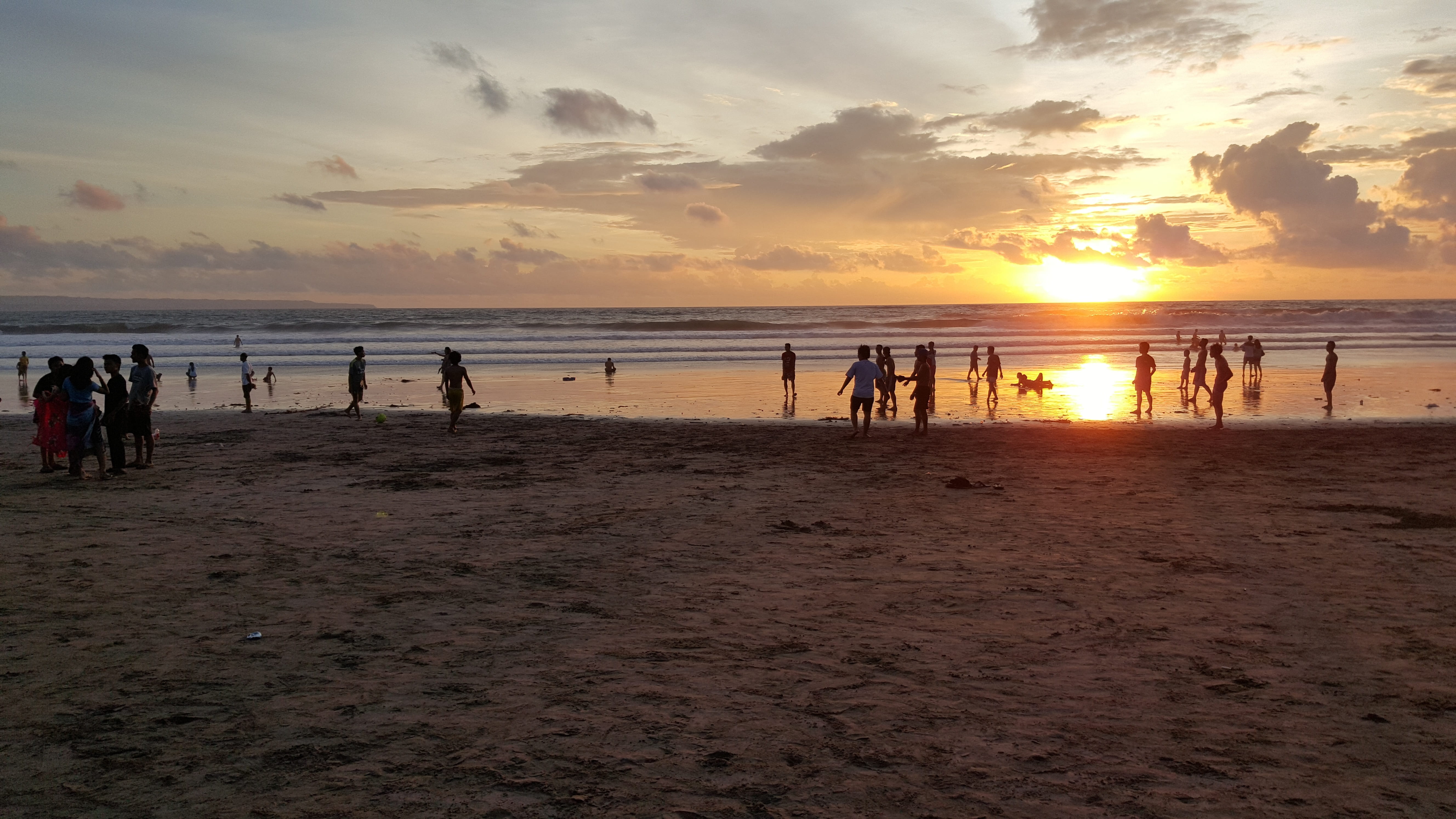 vacation, sunset, sky, horizon, land, sand, horizon over water, lifestyles, sunset at kuta beach bali, 5K, outdoors, scenics - nature, tourism, indonesia, HD Wallpaper