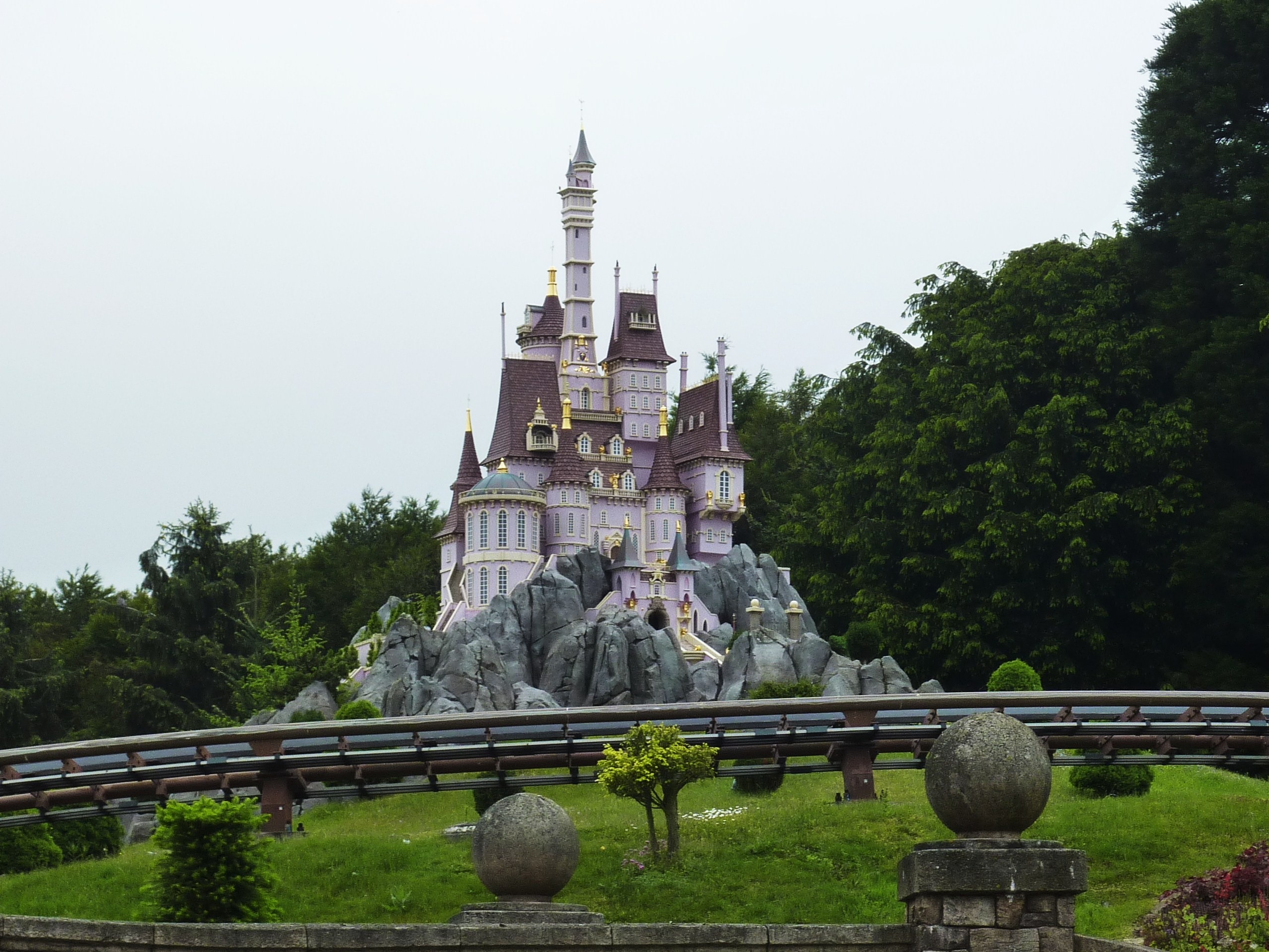 clear sky, white, sky, building, attractions, paris, beasts castle, building exterior, 2K, castle of the beast, disneyland, water, no people, france, castle, HD Wallpaper