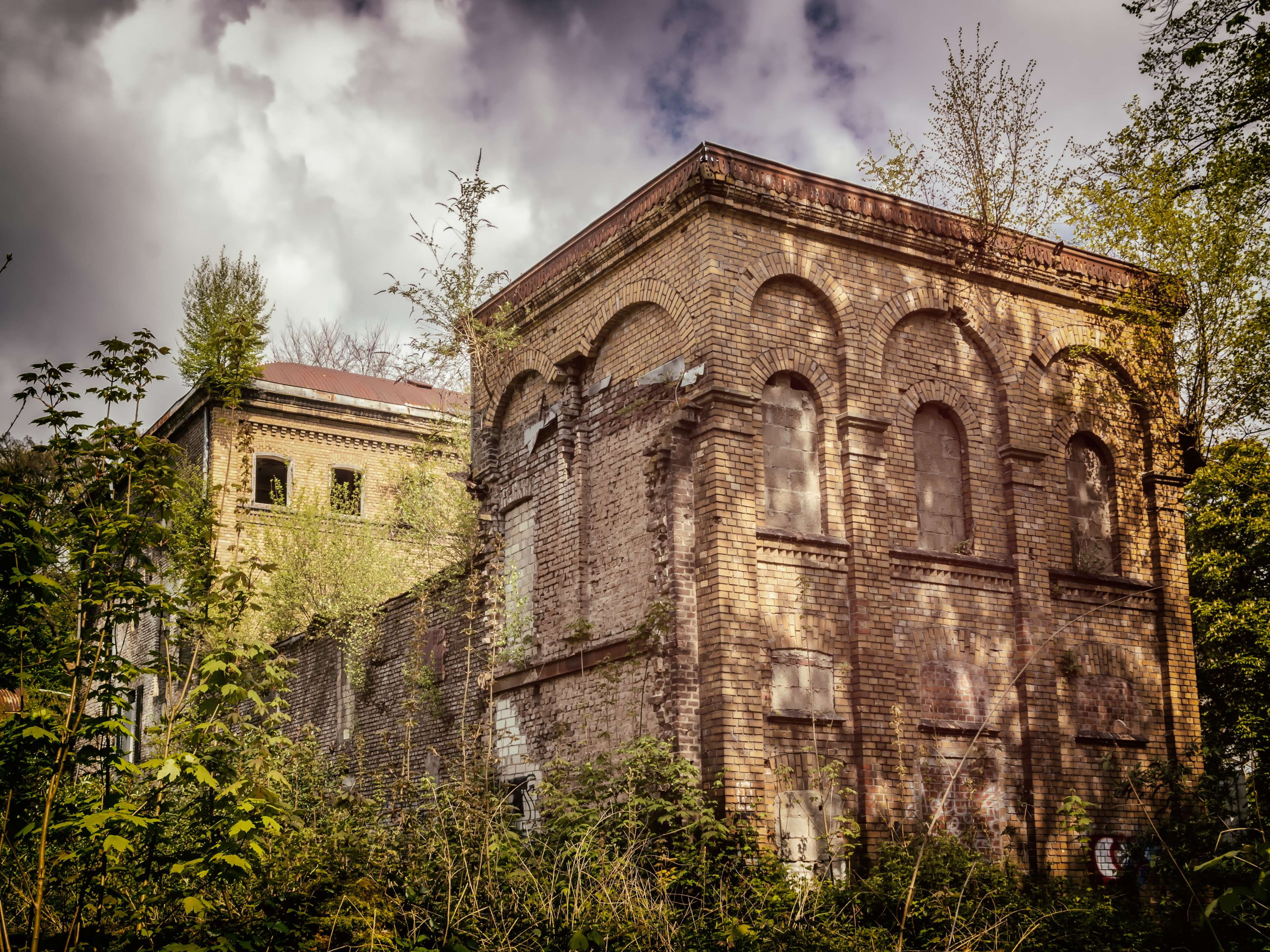 transient, break up, religion, mysterious, atmosphere, low angle view, run down, mystical, outdoors, history, lost places, sky, nature, ruin, day, home, HD Wallpaper