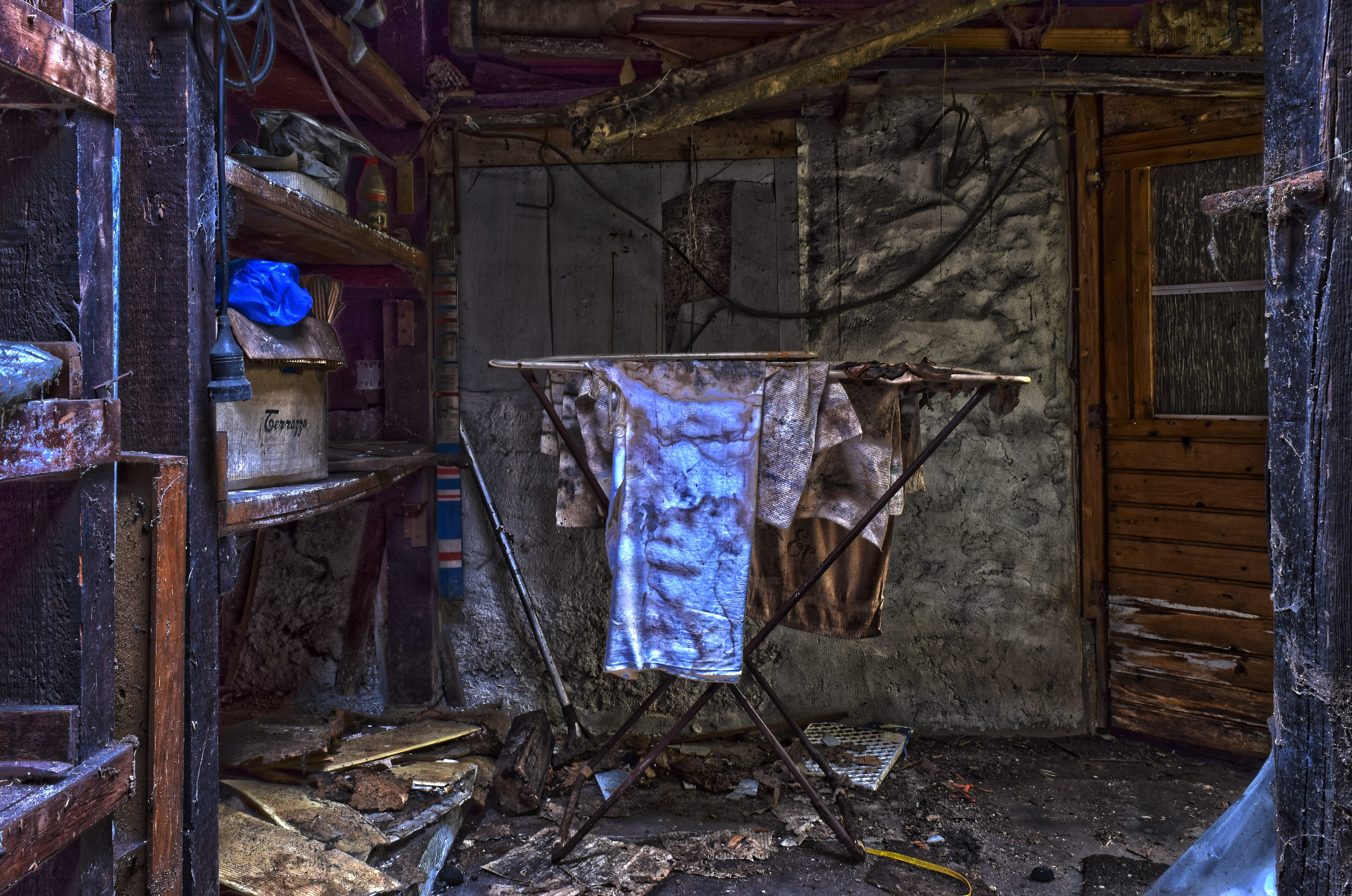 laundry service, house, bad condition, obsolete, no people, old, atmosphere, dirty, decline, indoors, decay, building, damaged, destruction, dry, weird, HD Wallpaper