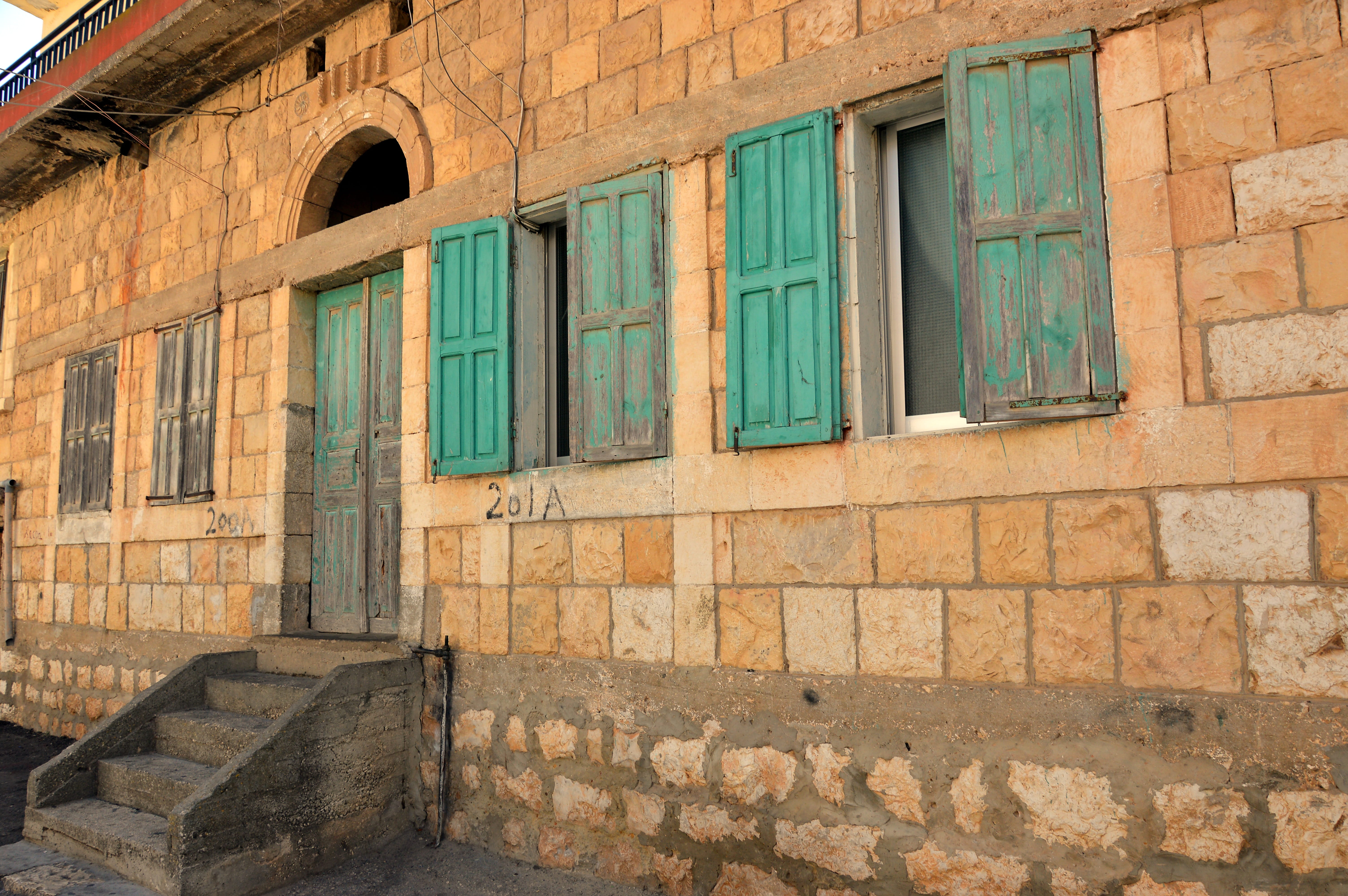 day, facade, residential district, outdoors, uninhabited, architecture, no people, window, rocks stones, the past, building exterior, mediterranean, sunlight, HD Wallpaper