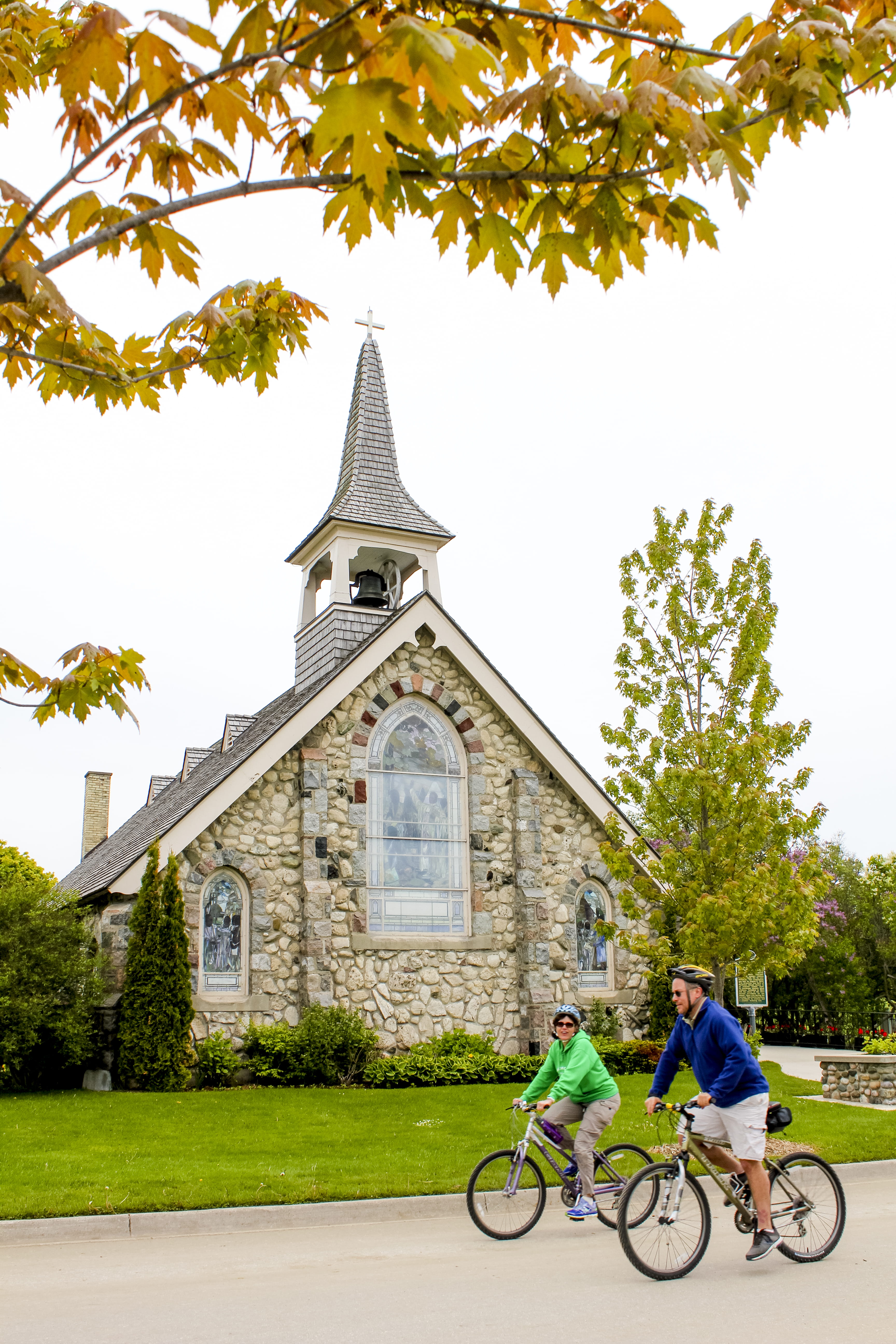 plant, biking, religion, 5K, spirituality, built structure, mackinaw island, architecture, transportation, mackinaw, bicycle, building, tree, outdoors, Phone HD Wallpaper