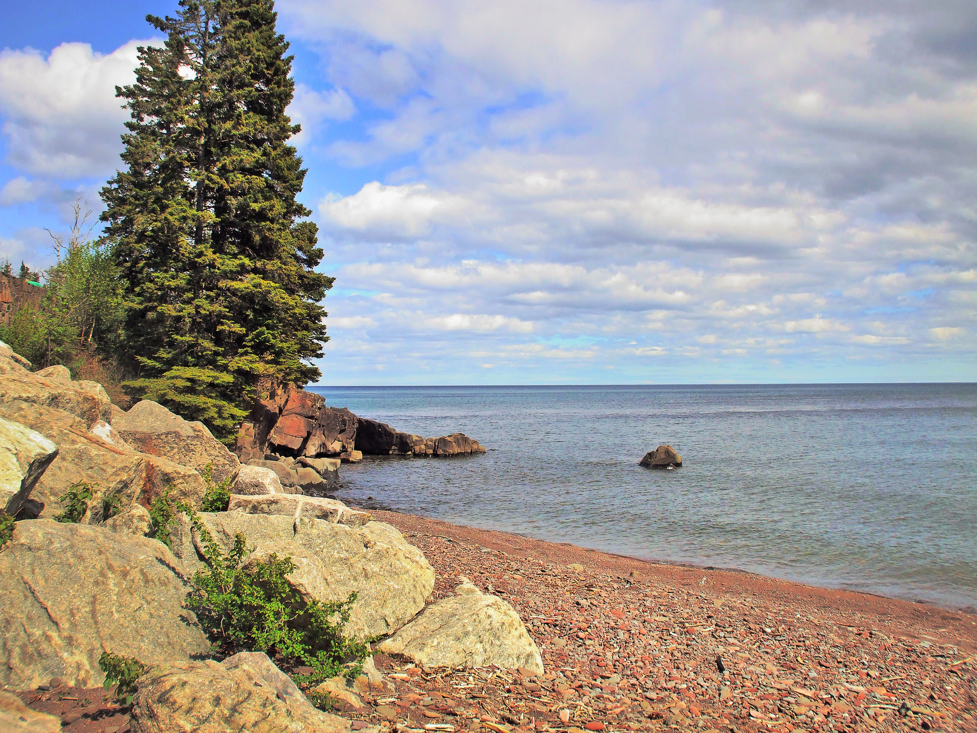 travel, rock - object, land, tranquility, sky, summer, nature, no people, water, 2K, cloud - sky, tranquil scene, solid, tree, day, plant, coniferous tree, HD Wallpaper
