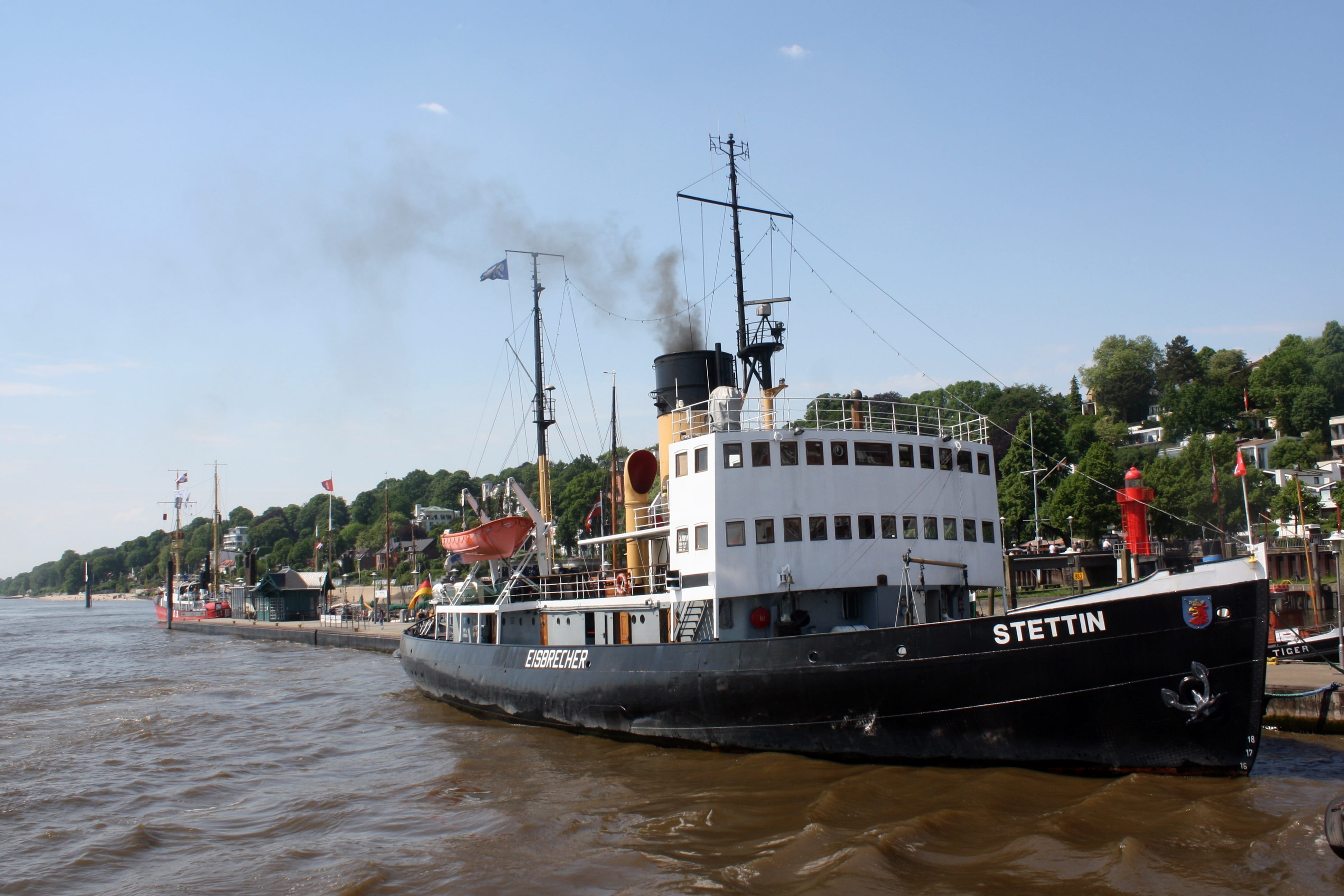 outdoors, hamburgensien, mode of transportation, moored, cruise ship, sky, travel, harbour cruise, hamburg, nature, building exterior, ship, övelgönne, HD Wallpaper