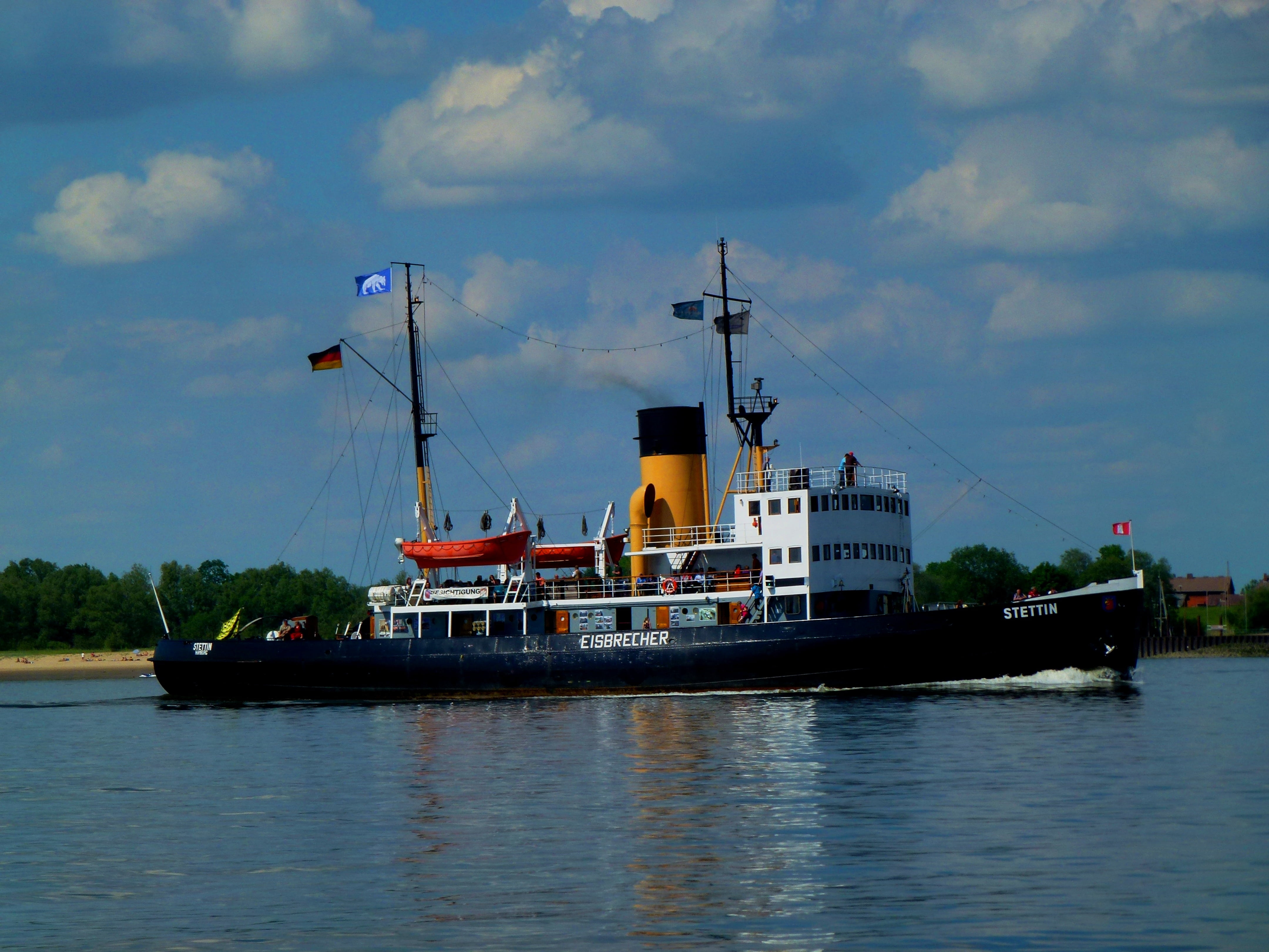 building exterior, cloud - sky, travel, fishing industry, passenger craft, craft, sea, museum, no people, seafaring, architecture, maritime, icebreaker, HD Wallpaper