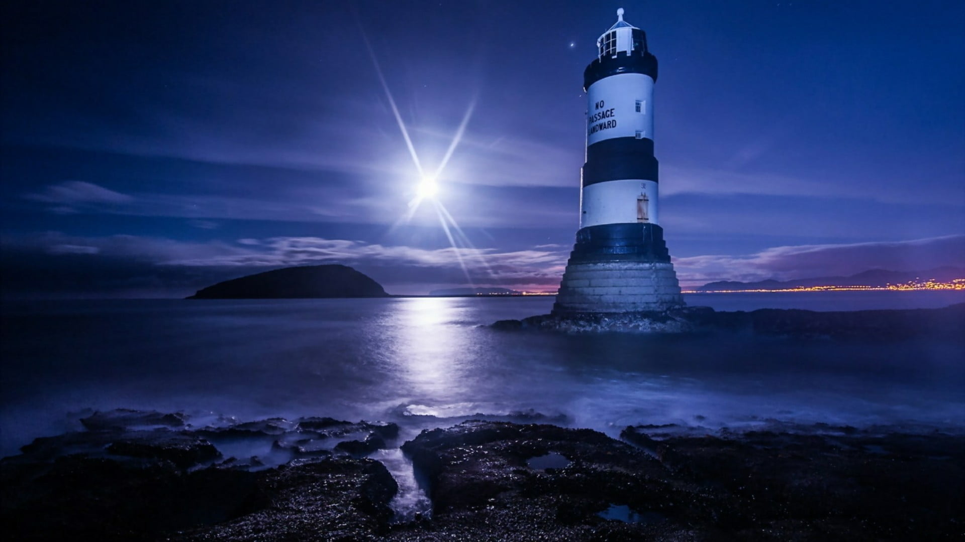 sea, cloud - sky, puffin island, calm, outdoors, building, lighthouse, illuminated, evening, protection, water, penmon lighthouse, 1080P, lens flare, direction, HD Wallpaper
