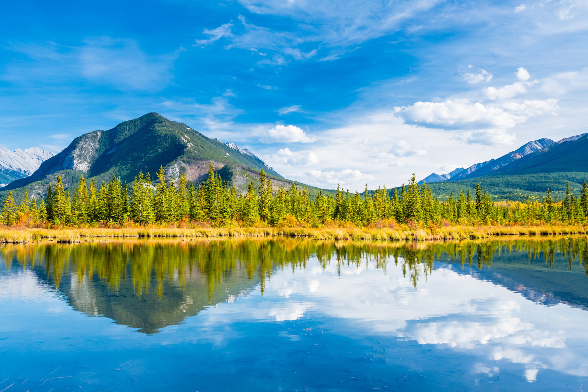 sky, water, beauty in nature, plant, scenics - nature, cloud - sky, waterfront, mountain peak, reflection, Banff National Park, mountain, green, mountain range, HD Wallpaper