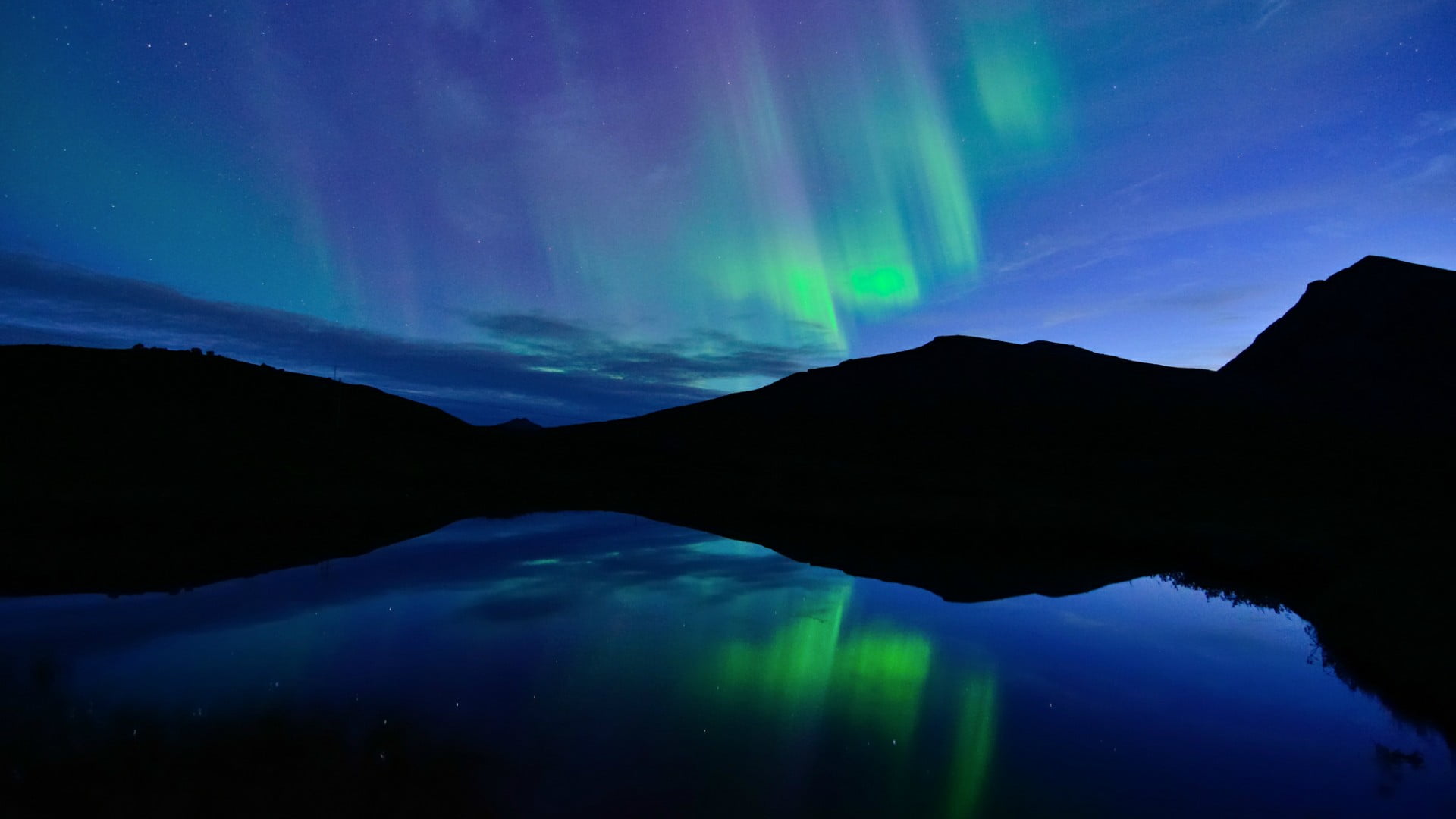 space, tranquil scene, 1080P, night sky, beauty in nature, tranquility, mountain range, sky, reflection, night, phenomenon, atmosphere, star - space, blue, HD Wallpaper