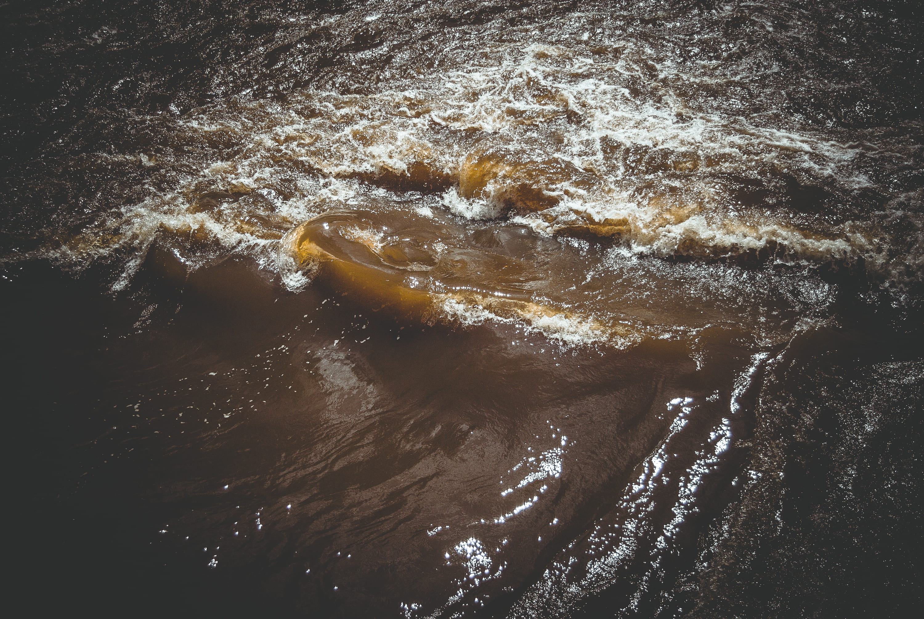 speed, murky, splash, food and drink, splashing, flowing water, motion, photography, river, 2K, day, freshness, dirty, brown, nature, waves, waterfront, HD Wallpaper