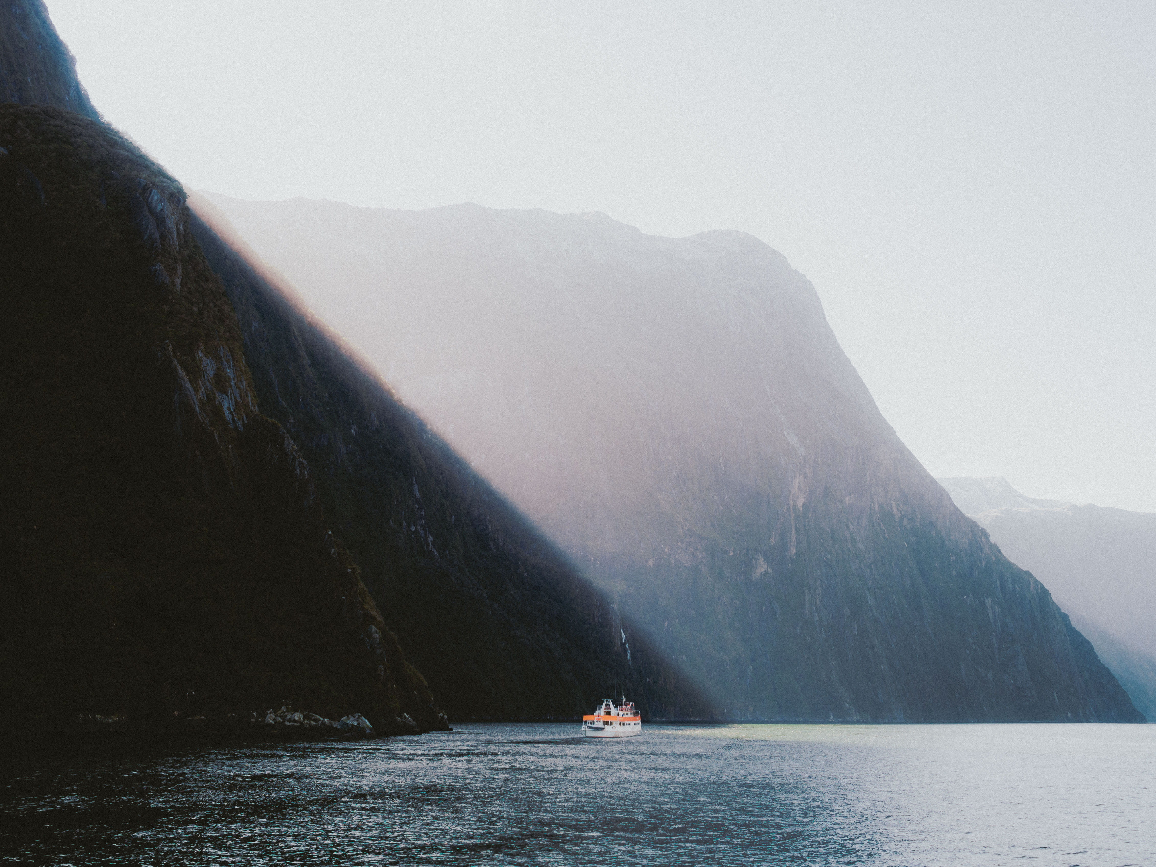 peak, south island, near, sea, beauty in nature, outdoors, lake, cruise, scenics - nature, environment, fiord, nz, sailing, ray, transportation, mode of transportation, HD Wallpaper