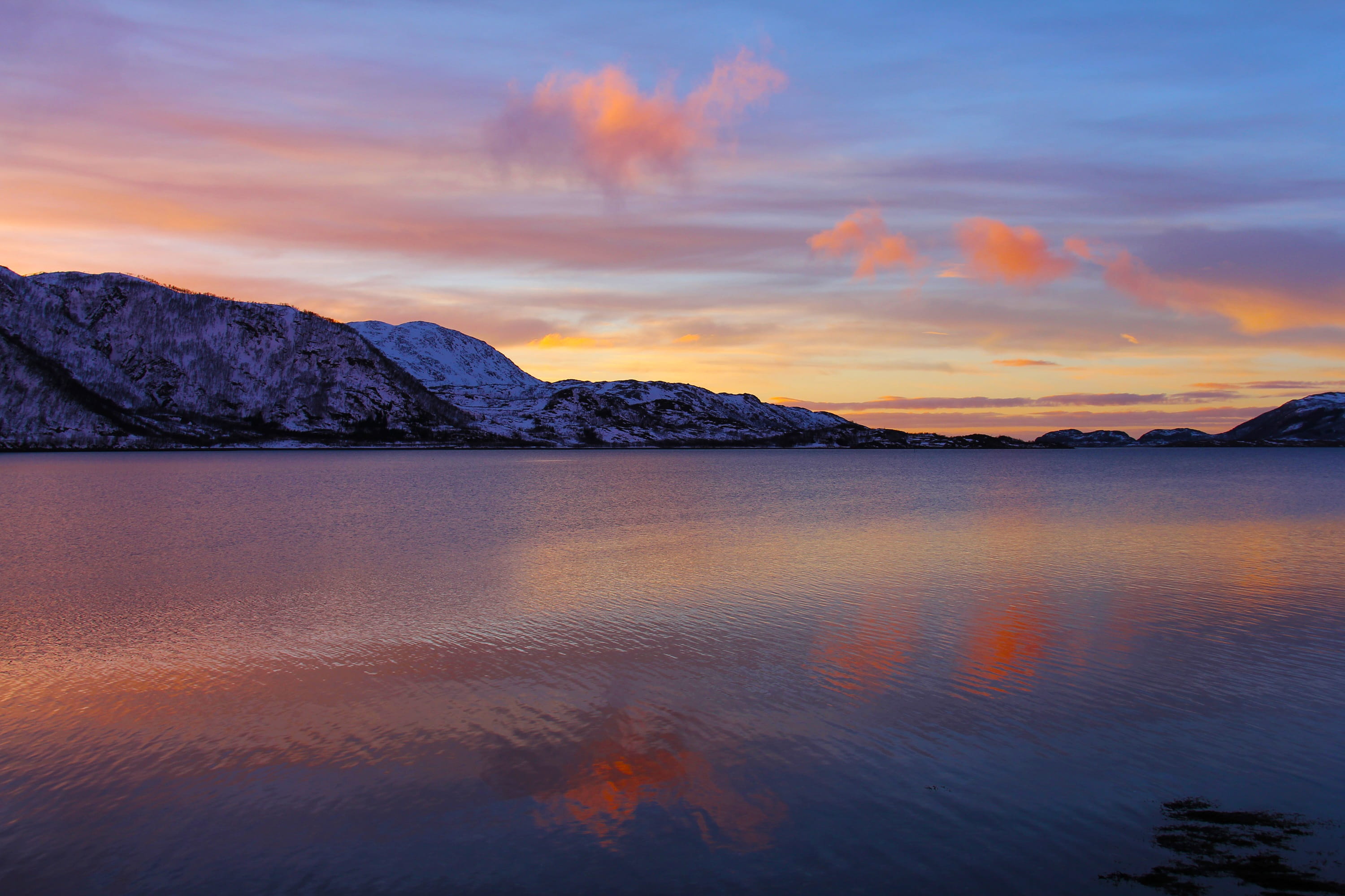 ever-changing, scenics, mountain, cold temperature, snow, amazing, no people, kvaløysletta, lake, 2K, sky, kvaloya, Red, blue, norway, travel, cloud - sky, HD Wallpaper