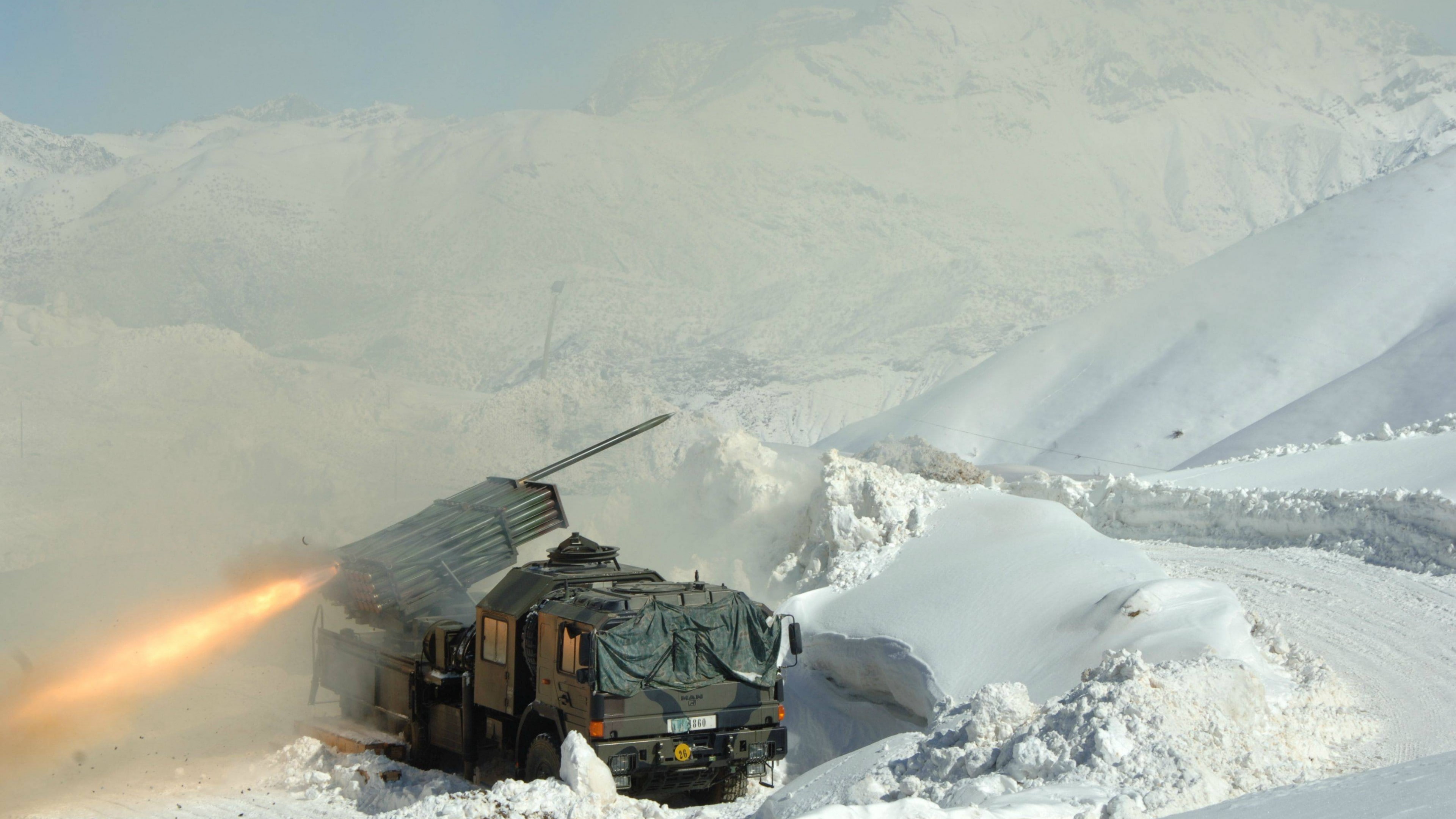 UAE, grey, MCL, 4K, snow, TR-122, ground, Roketsan, T-122, covered, tank, rocket, Sakarya, Jobaria, MRLS, multiple launch rocket system, HD Wallpaper