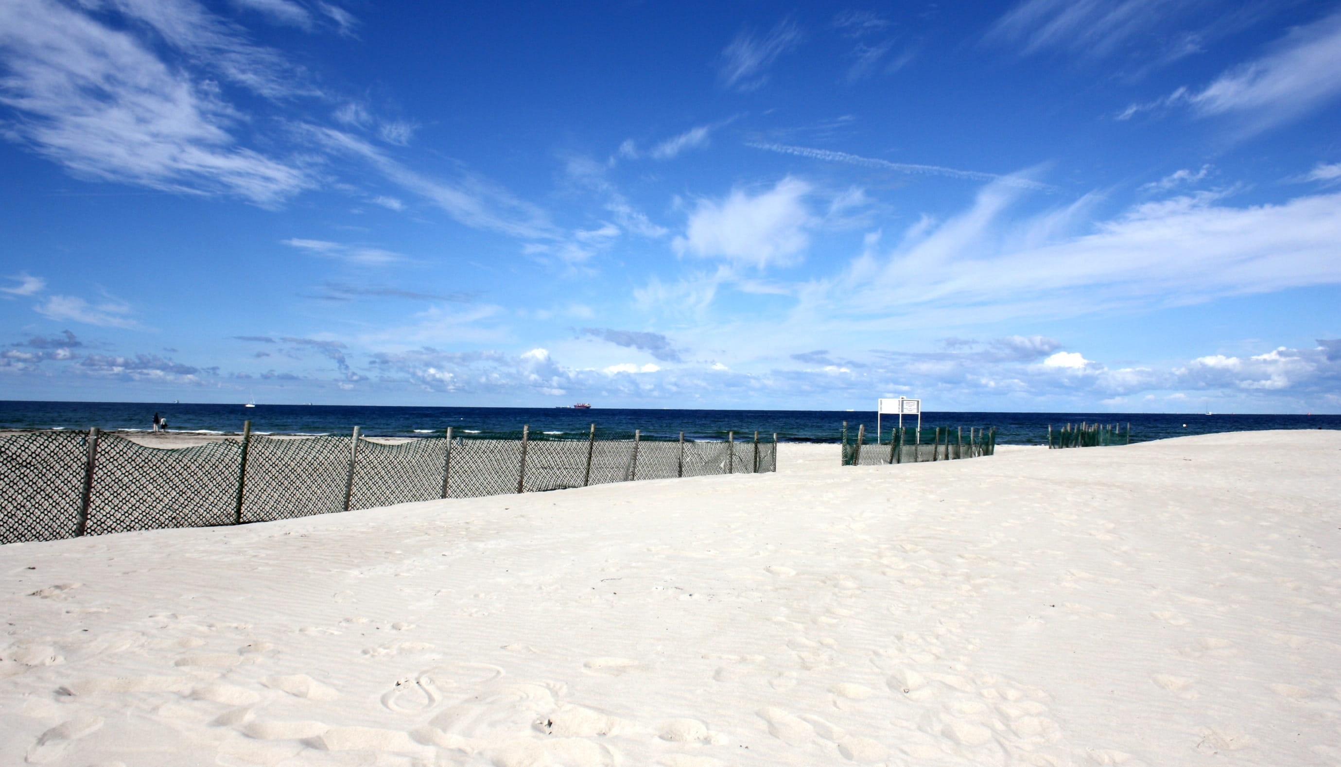 cloud - sky, baltic sea, horizon, blue, warnemünde, outdoors, land, scenics - nature, water, northern germany, day, sand, tranquil scene, coast, sky, lake, HD Wallpaper