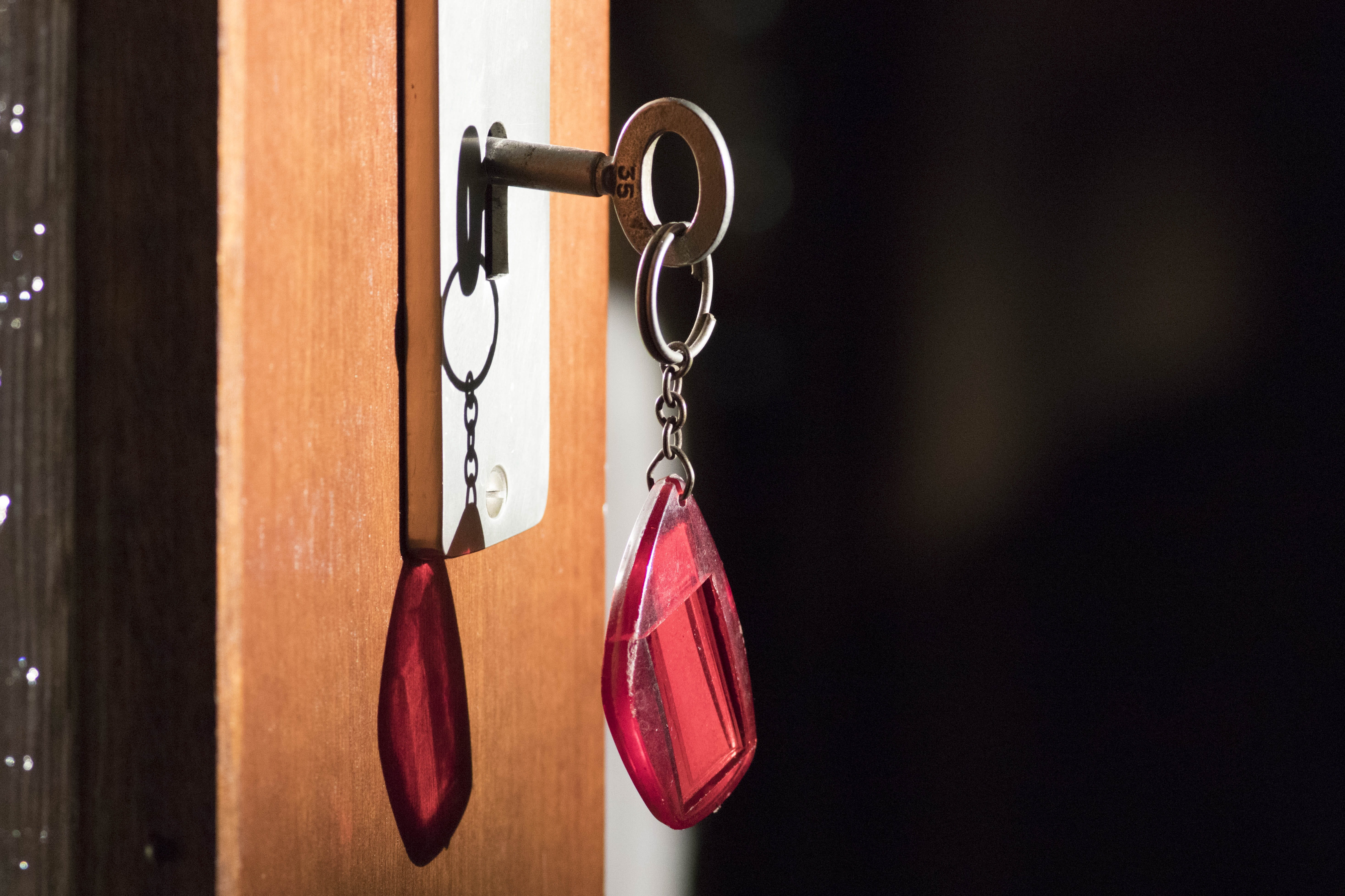 selective focus, wood - material, hook, day, copy space, door, accessibility, handle, key, clothing, entrance, no people, red, sunlight, coathanger, close-up, HD Wallpaper