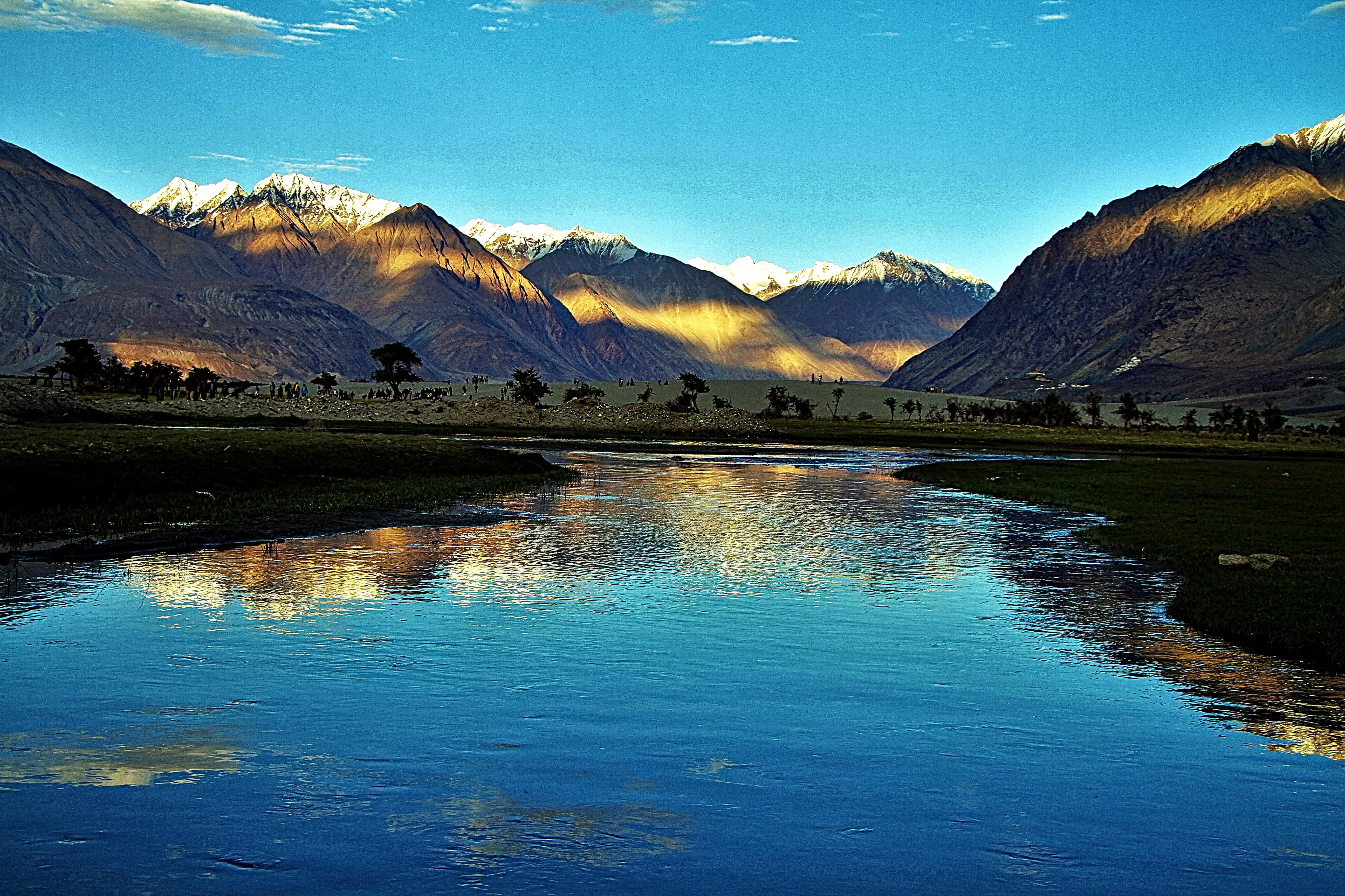 5K, environment, beauty in nature, reflection, no people, nature, nubra valley, landscape, waterfront, tranquility, idyllic, blue, mountain peak, formation, HD Wallpaper