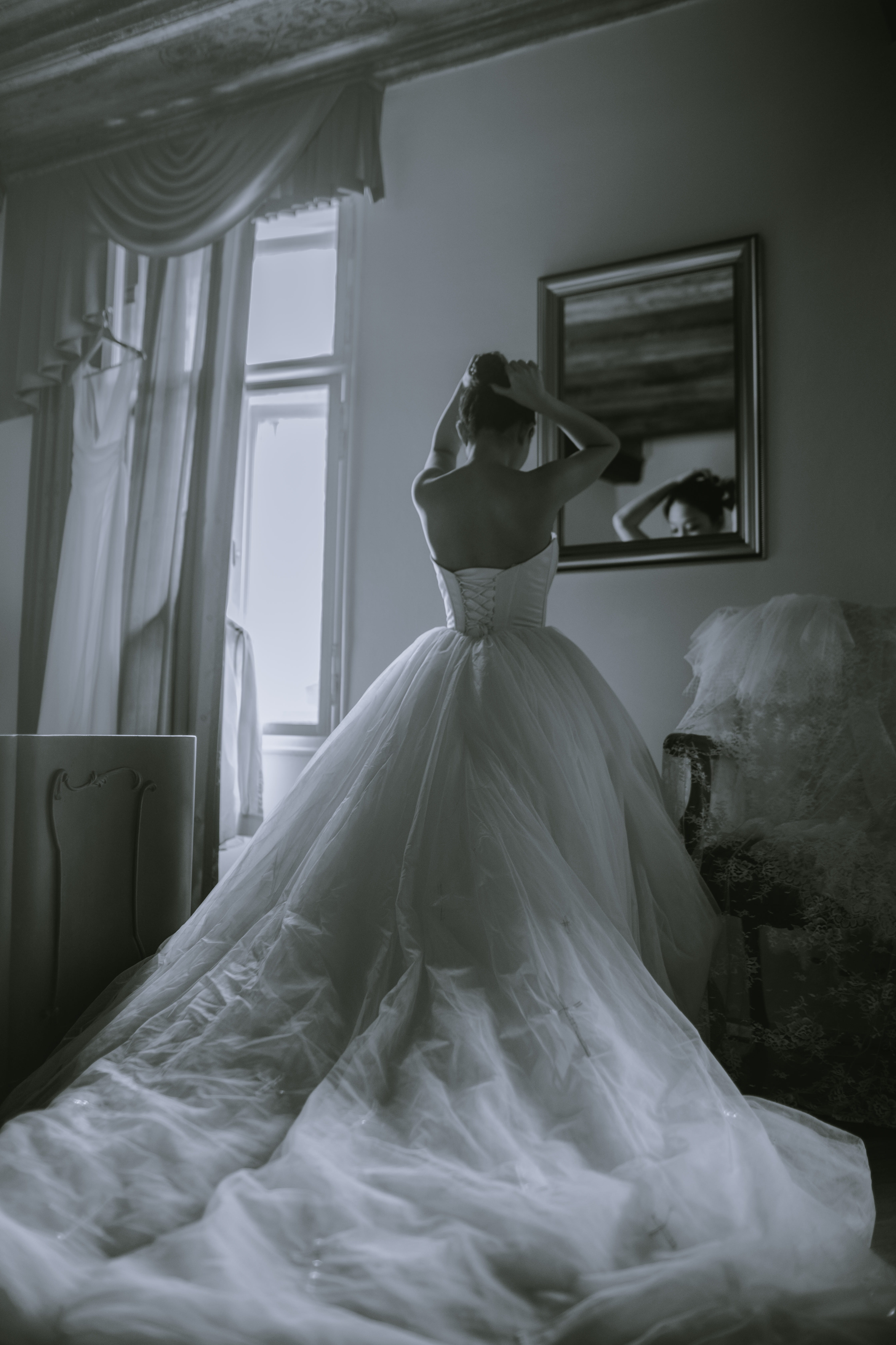 females, elegance, woman, women, bedroom, wedding story, bride, building, prepare, one Person, wife, domestic Room, love, facing, grayscale, film, young Adult, Phone HD Wallpaper
