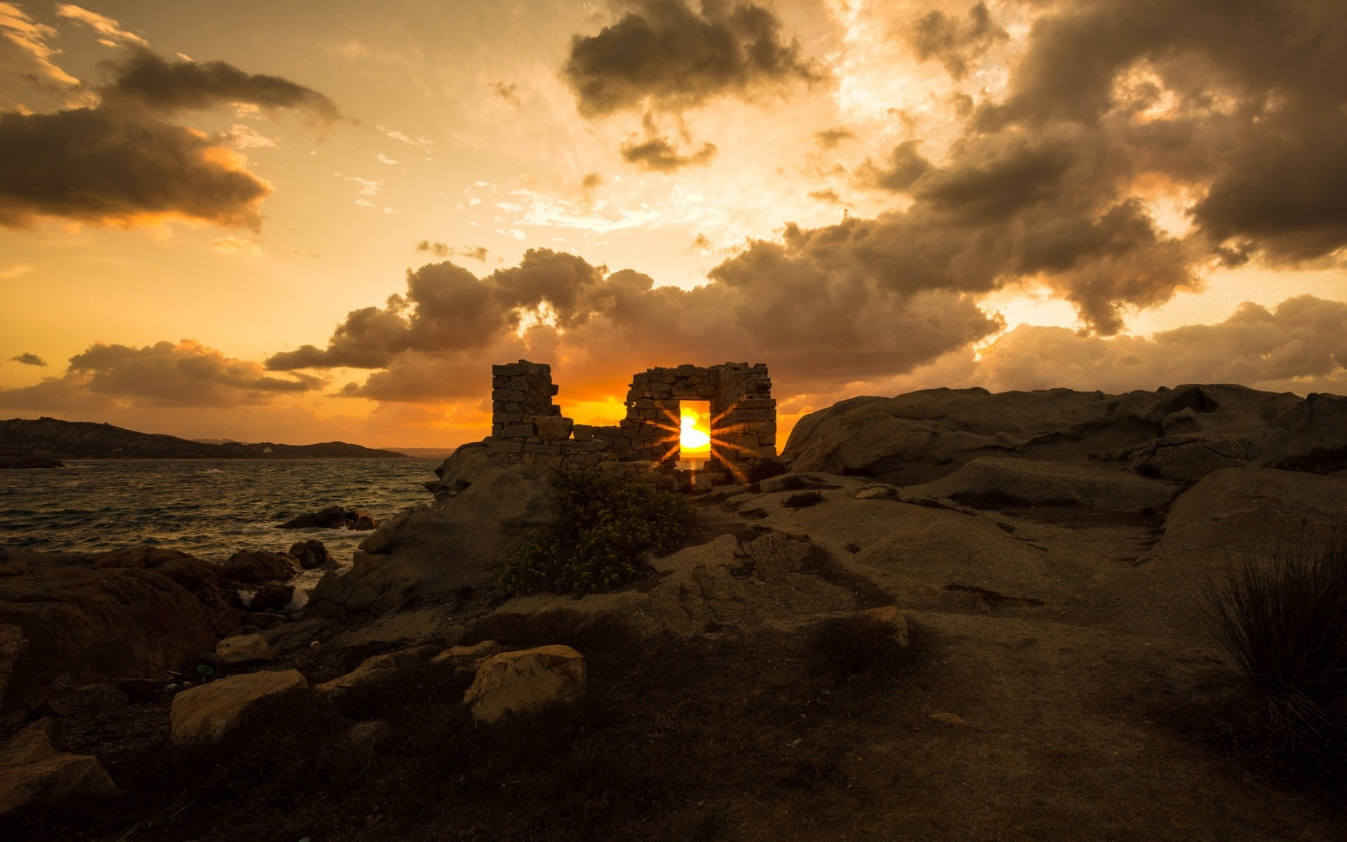 formation, non-urban scene, outdoors, cloud - sky, rock, ruin, scenics - nature, nature, land, rock formation, idyllic, sunlight, sky, tranquil scene, sunset, HD Wallpaper