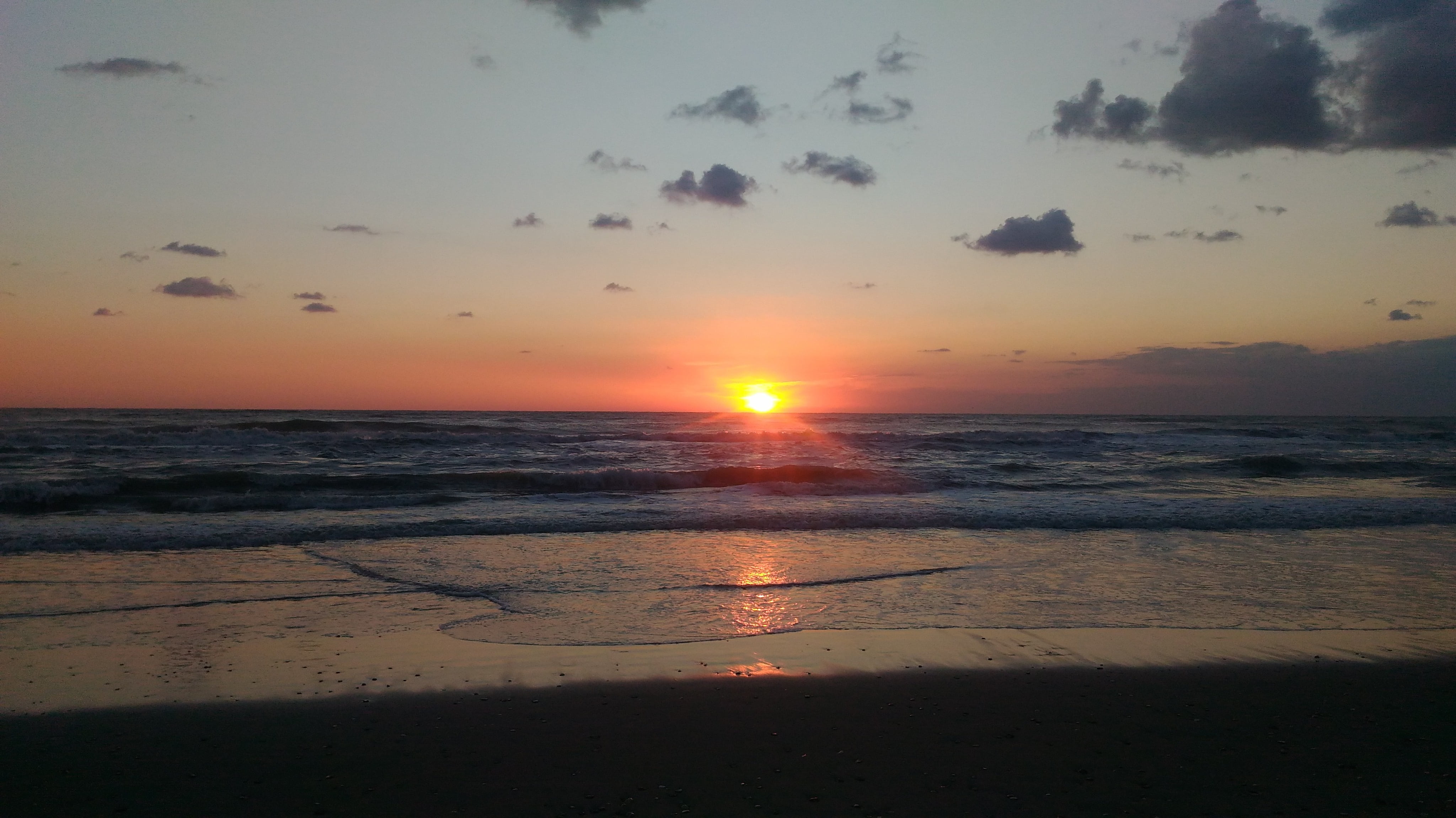 scenics - nature, sunlight, 4K, orange color, cloud - sky, sunset, alba, tranquil scene, sea, wave, italy, nature, lens flare, no people, sun, beach, abruzzo, HD Wallpaper