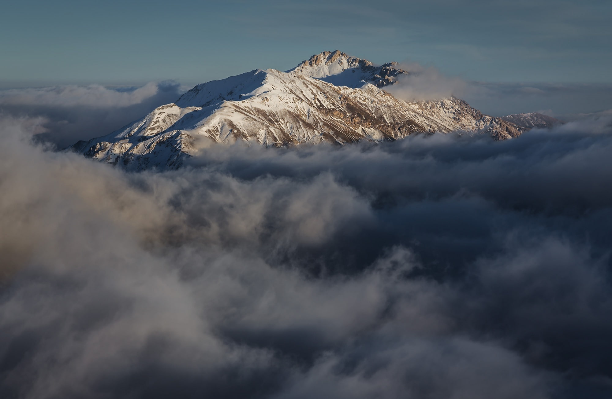Contrast, scenics - nature, Winter, cold temperature, Hike, Mountains, Clouds, sasso, appennini, 2470f4is, Gran, Abruzzo, Landscape, apennine, no people, HD Wallpaper